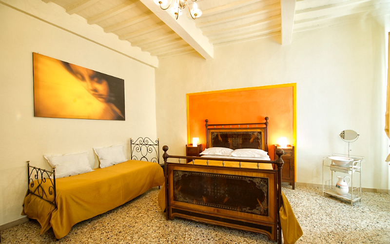 System.Collections.Generic.List`1[BluePillow.Application.SearchEngine.Dto.PhotoDto]?.ElementAt(2)?.Caption