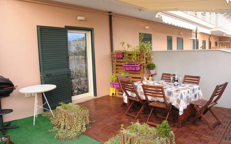 System.Collections.Generic.List`1[BluePillow.Application.SearchEngine.Dto.PhotoDto]?.ElementAt(0)?.Caption