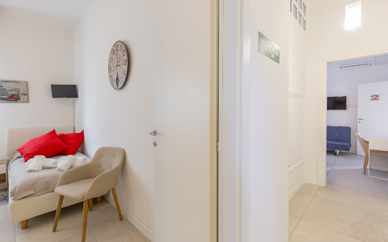 System.Collections.Generic.List`1[BluePillow.Application.SearchEngine.Dto.PhotoDto]?.ElementAt(3)?.Caption