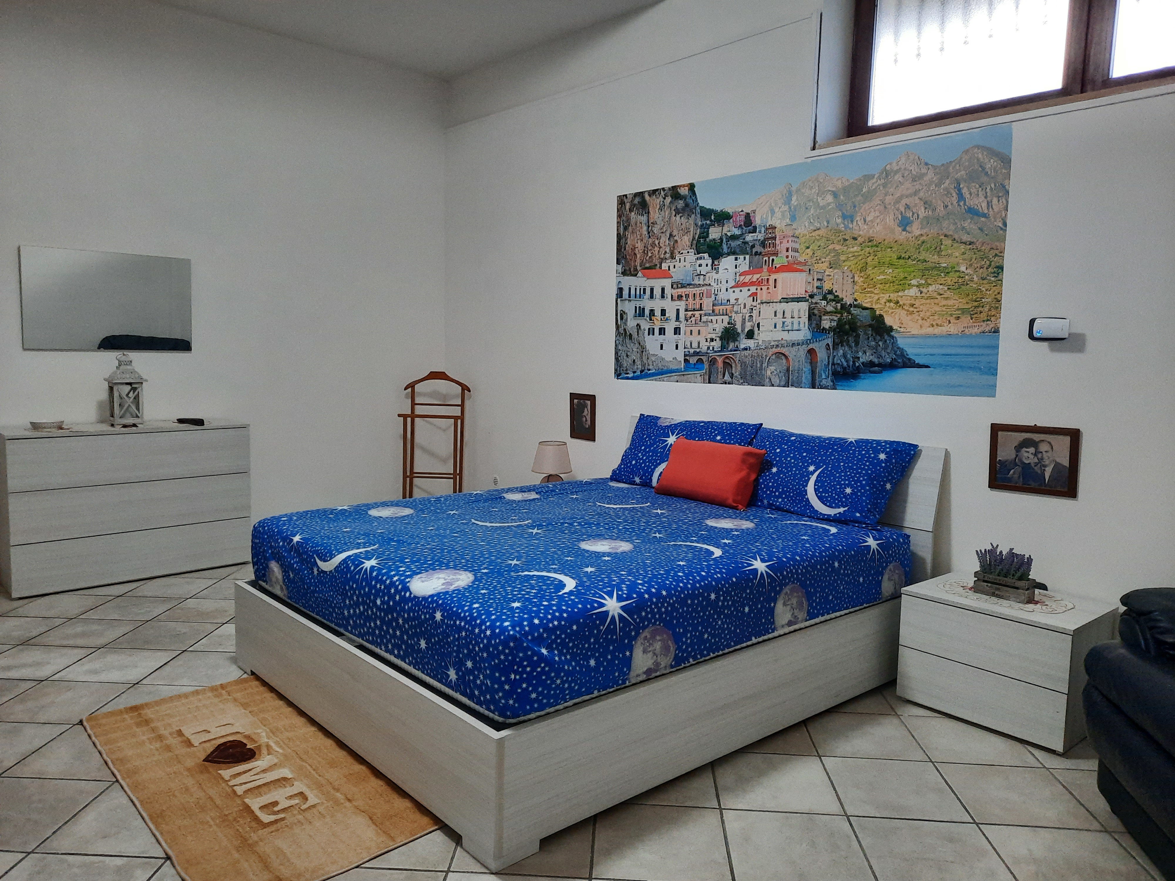 System.Collections.Generic.List`1[BluePillow.Application.SearchEngine.Dto.PhotoDto]?.ElementAt(2)?.Caption