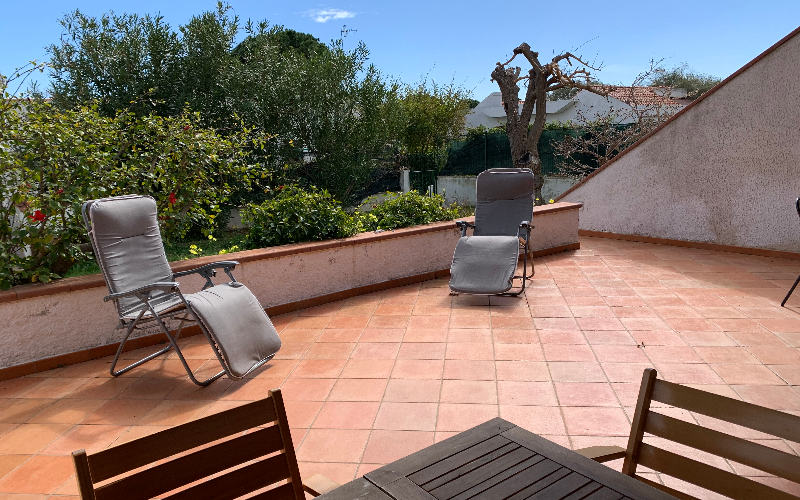 System.Collections.Generic.List`1[BluePillow.Application.SearchEngine.Dto.PhotoDto]?.ElementAt(2)?.Caption