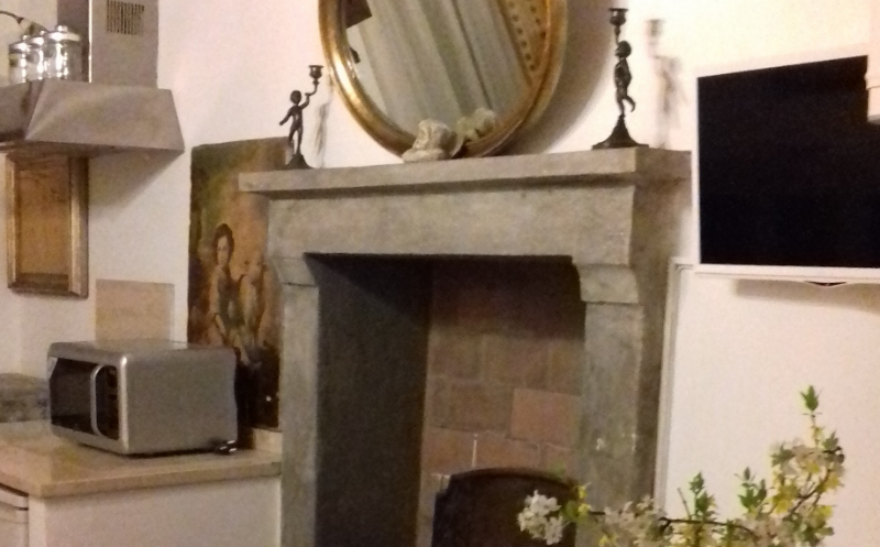 System.Collections.Generic.List`1[BluePillow.Application.SearchEngine.Dto.PhotoDto]?.ElementAt(3)?.Caption