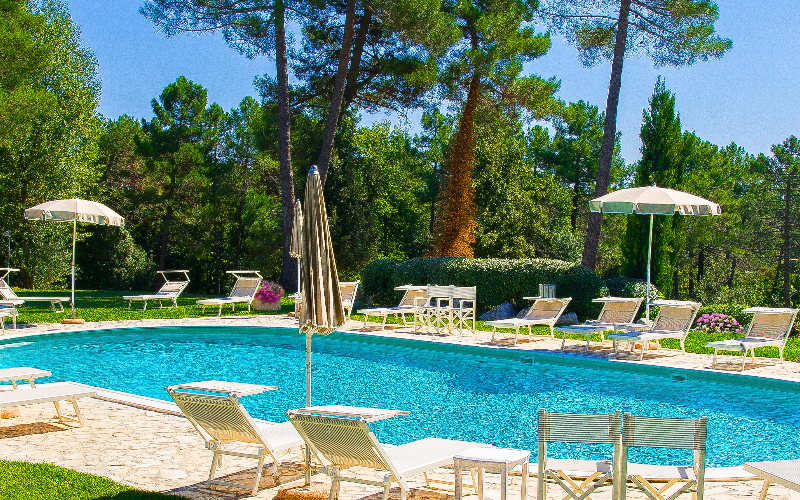 System.Collections.Generic.List`1[BluePillow.Application.SearchEngine.Dto.PhotoDto]?.ElementAt(2)?.Caption