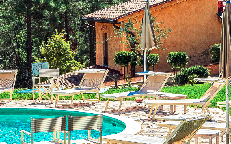 System.Collections.Generic.List`1[BluePillow.Application.SearchEngine.Dto.PhotoDto]?.ElementAt(1)?.Caption