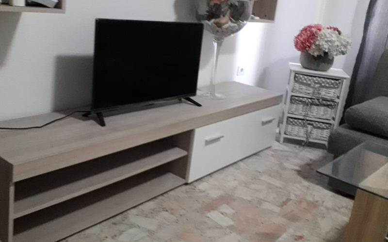 System.Collections.Generic.List`1[BluePillow.Application.SearchEngine.Dto.PhotoDto]?.ElementAt(0)?.Caption