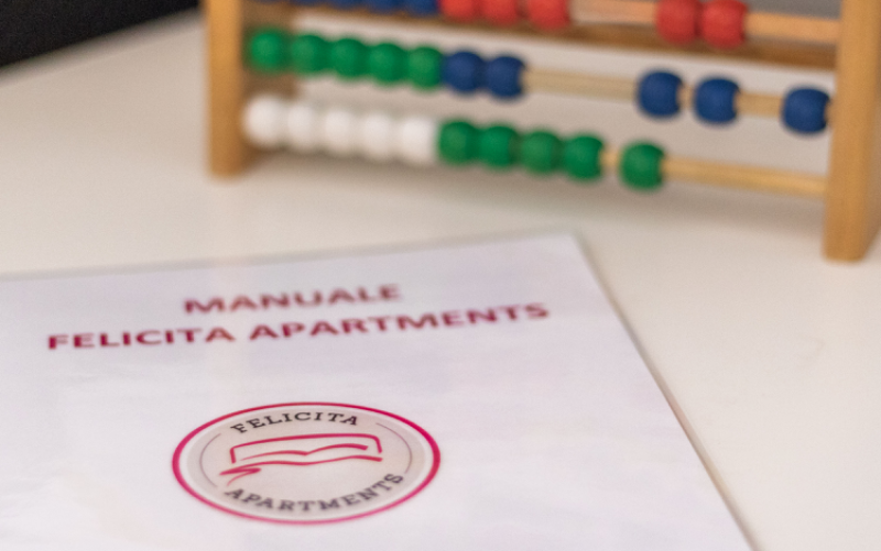 System.Collections.Generic.List`1[BluePillow.Application.SearchEngine.Dto.PhotoDto]?.ElementAt(1)?.Caption