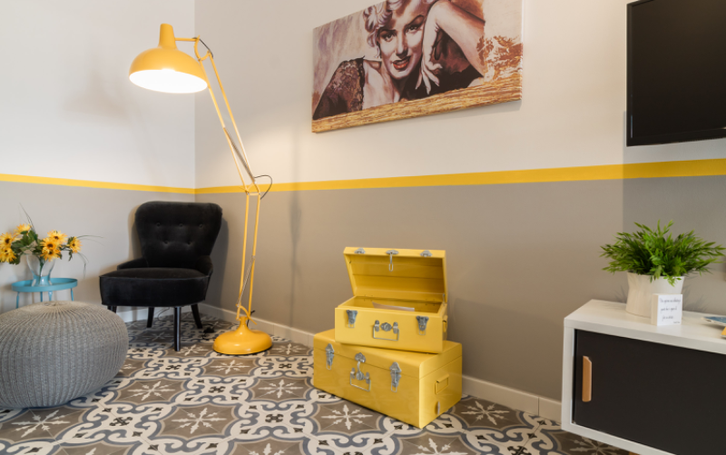 System.Collections.Generic.List`1[BluePillow.Application.SearchEngine.Dto.PhotoDto]?.ElementAt(3)?.Caption