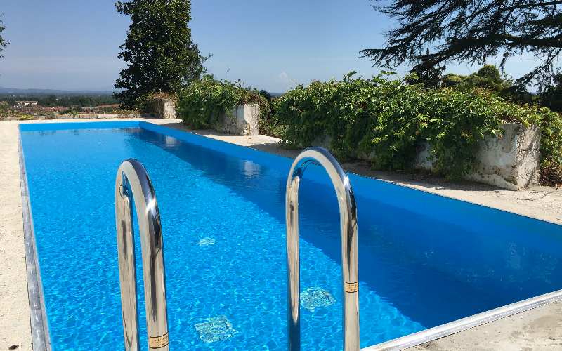 System.Collections.Generic.List`1[BluePillow.Application.SearchEngine.Dto.PhotoDto]?.ElementAt(2)?.Caption