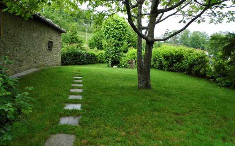 System.Collections.Generic.List`1[BluePillow.Application.SearchEngine.Dto.PhotoDto]?.ElementAt(2)?.Caption