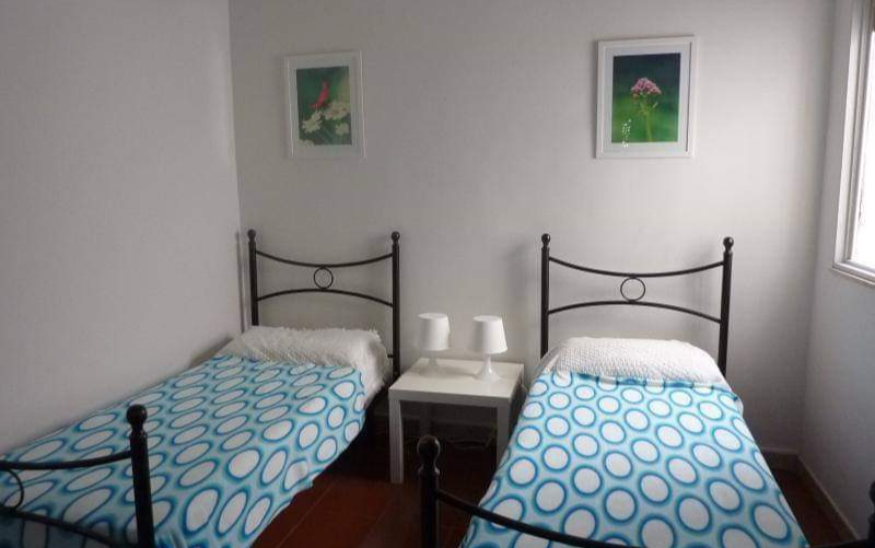 System.Collections.Generic.List`1[BluePillow.Application.SearchEngine.Dto.PhotoDto]?.ElementAt(3)?.Caption