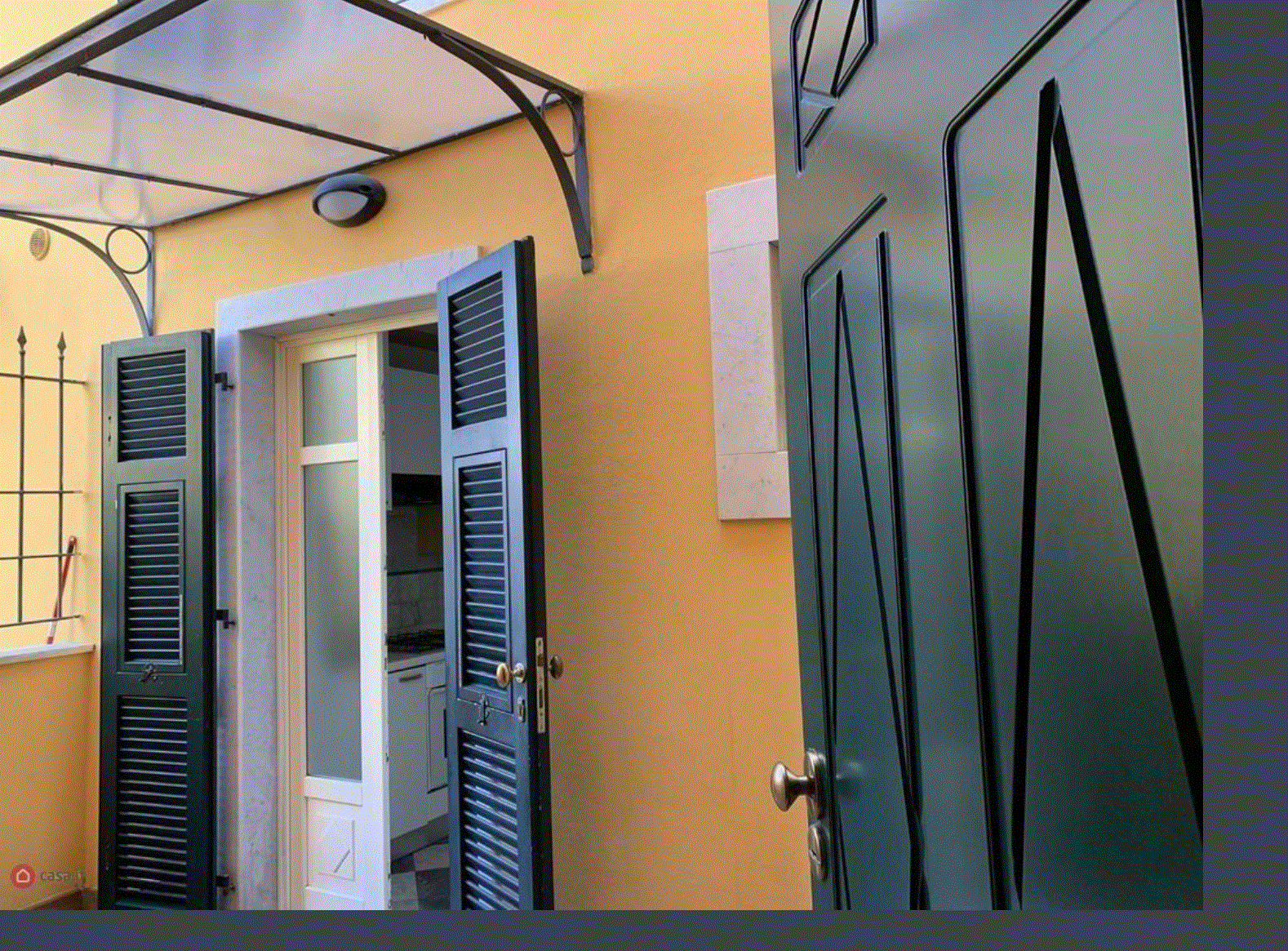 System.Collections.Generic.List`1[BluePillow.Application.SearchEngine.Dto.PhotoDto]?.ElementAt(0)?.Caption