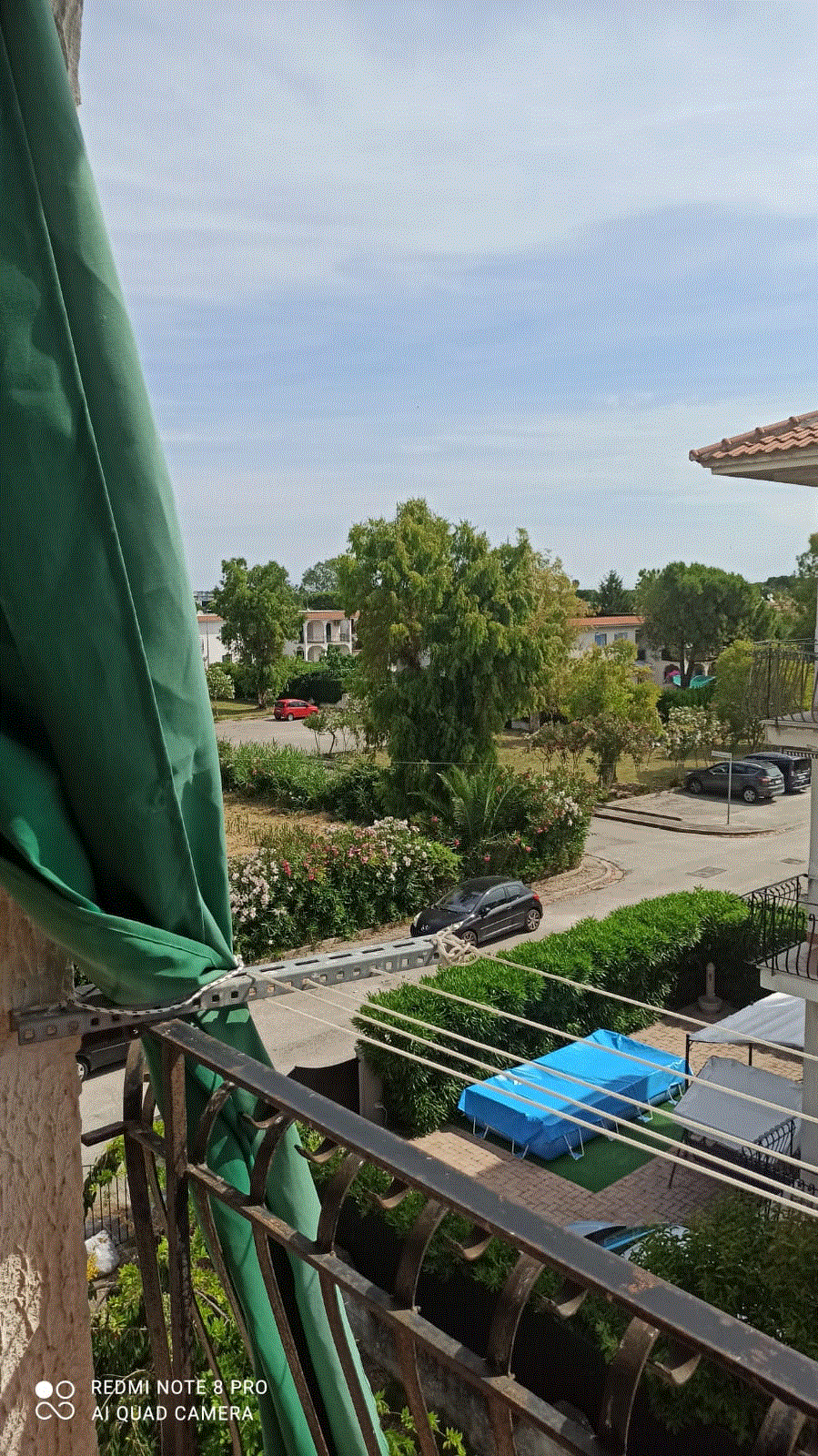 System.Collections.Generic.List`1[BluePillow.Application.SearchEngine.Dto.PhotoDto]?.ElementAt(0)?.Caption