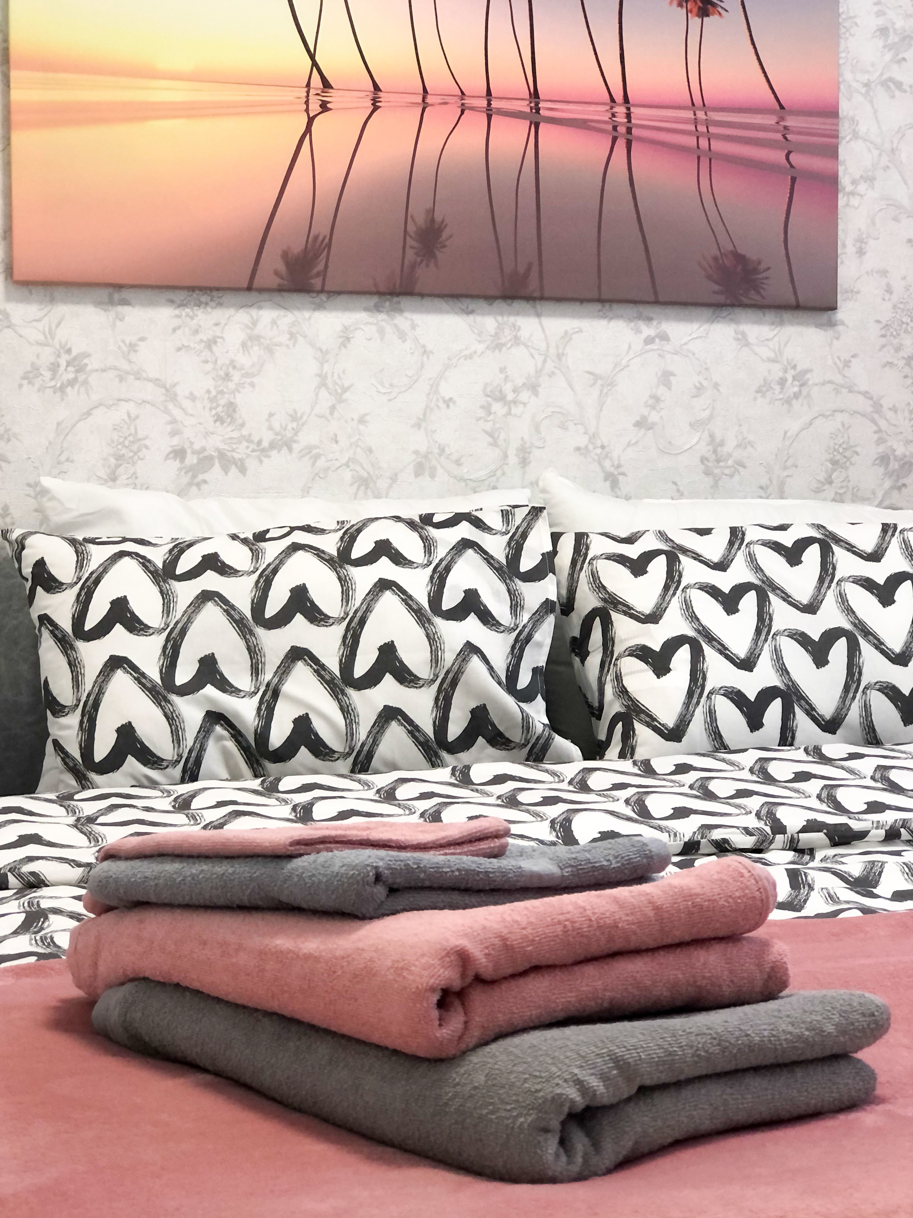 System.Collections.Generic.List`1[BluePillow.Application.SearchEngine.Dto.PhotoDto]?.ElementAt(2)?.Caption