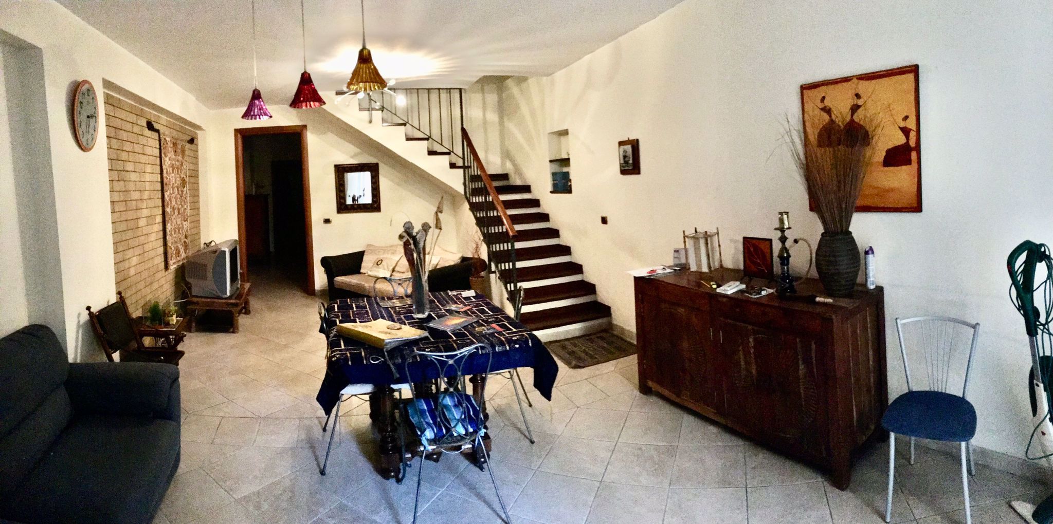 System.Collections.Generic.List`1[BluePillow.Application.SearchEngine.Dto.PhotoDto]?.ElementAt(0)?.Caption