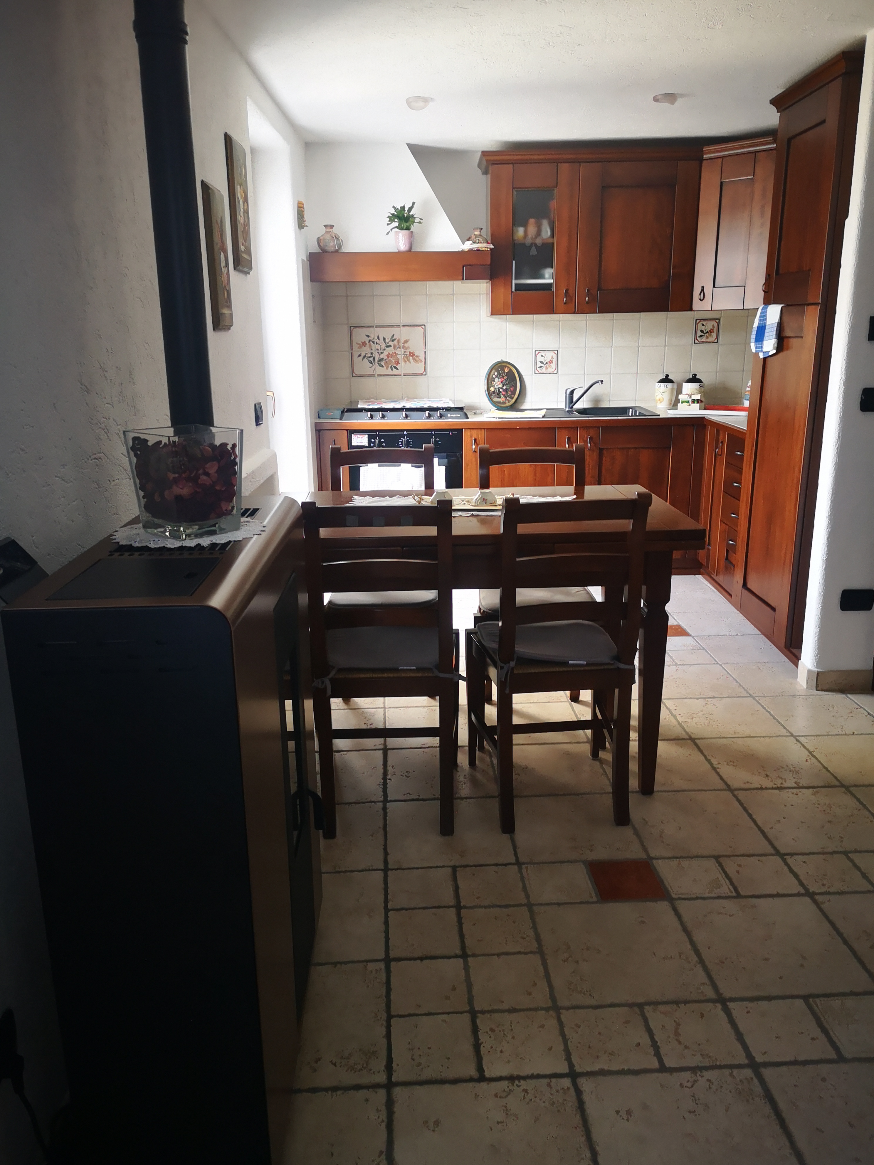 System.Collections.Generic.List`1[BluePillow.Application.SearchEngine.Dto.PhotoDto]?.ElementAt(2)?.Caption