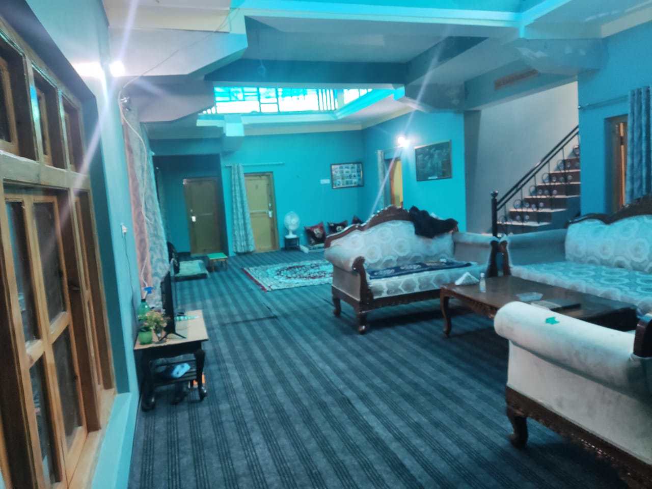 System.Collections.Generic.List`1[BluePillow.Application.SearchEngine.Dto.PhotoDto]?.ElementAt(0)?.Caption