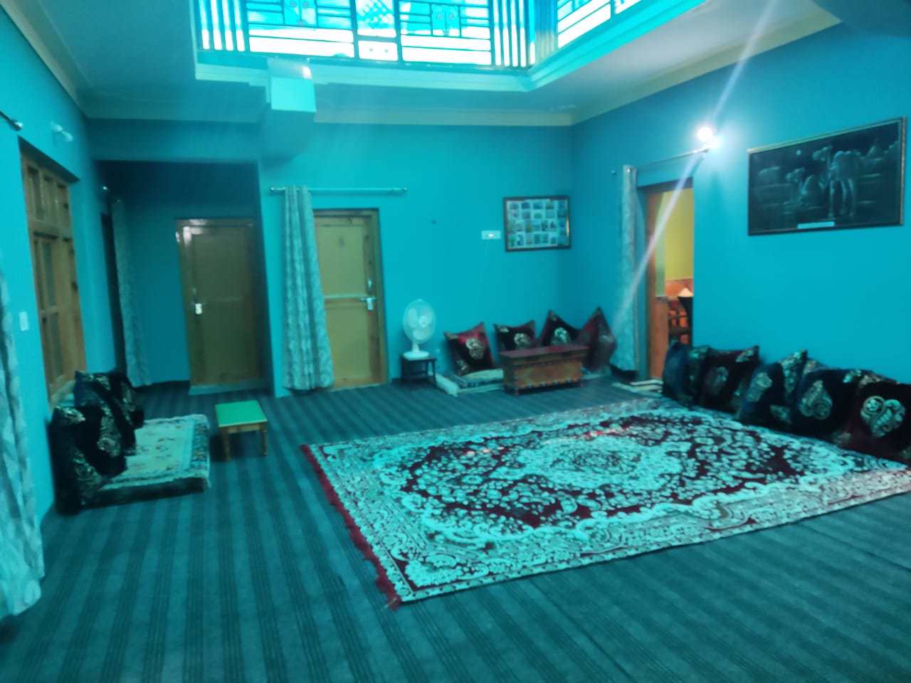 System.Collections.Generic.List`1[BluePillow.Application.SearchEngine.Dto.PhotoDto]?.ElementAt(1)?.Caption