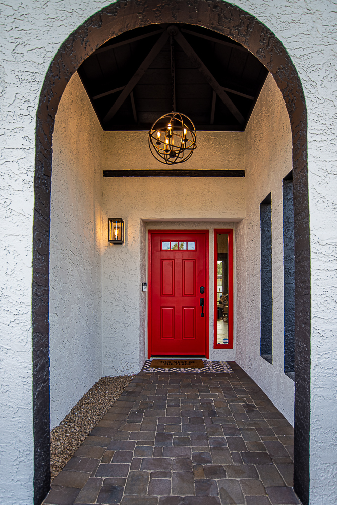 System.Collections.Generic.List`1[BluePillow.Application.SearchEngine.Dto.PhotoDto]?.ElementAt(3)?.Caption