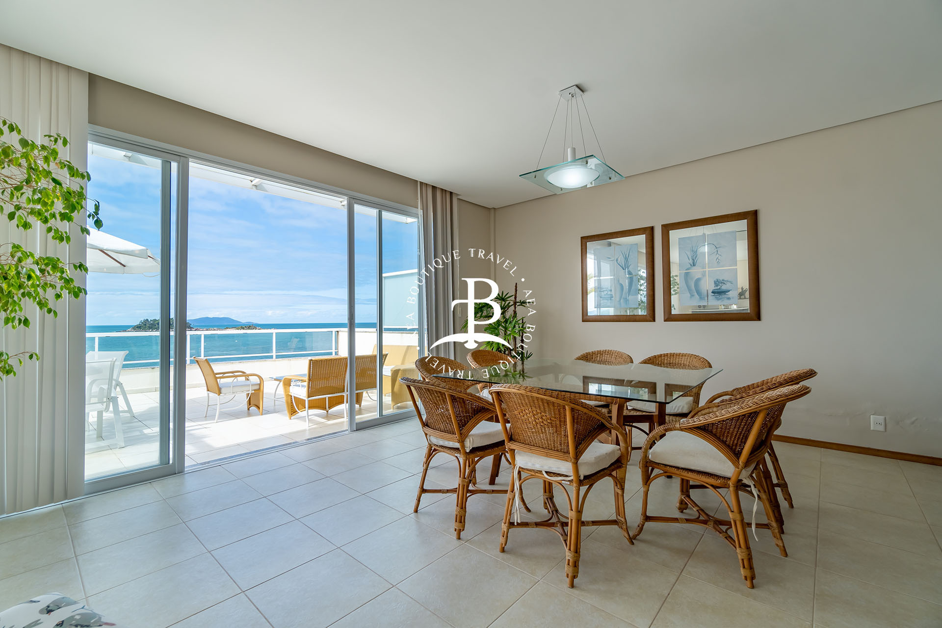 System.Collections.Generic.List`1[BluePillow.Application.SearchEngine.Dto.PhotoDto]?.ElementAt(1)?.Caption