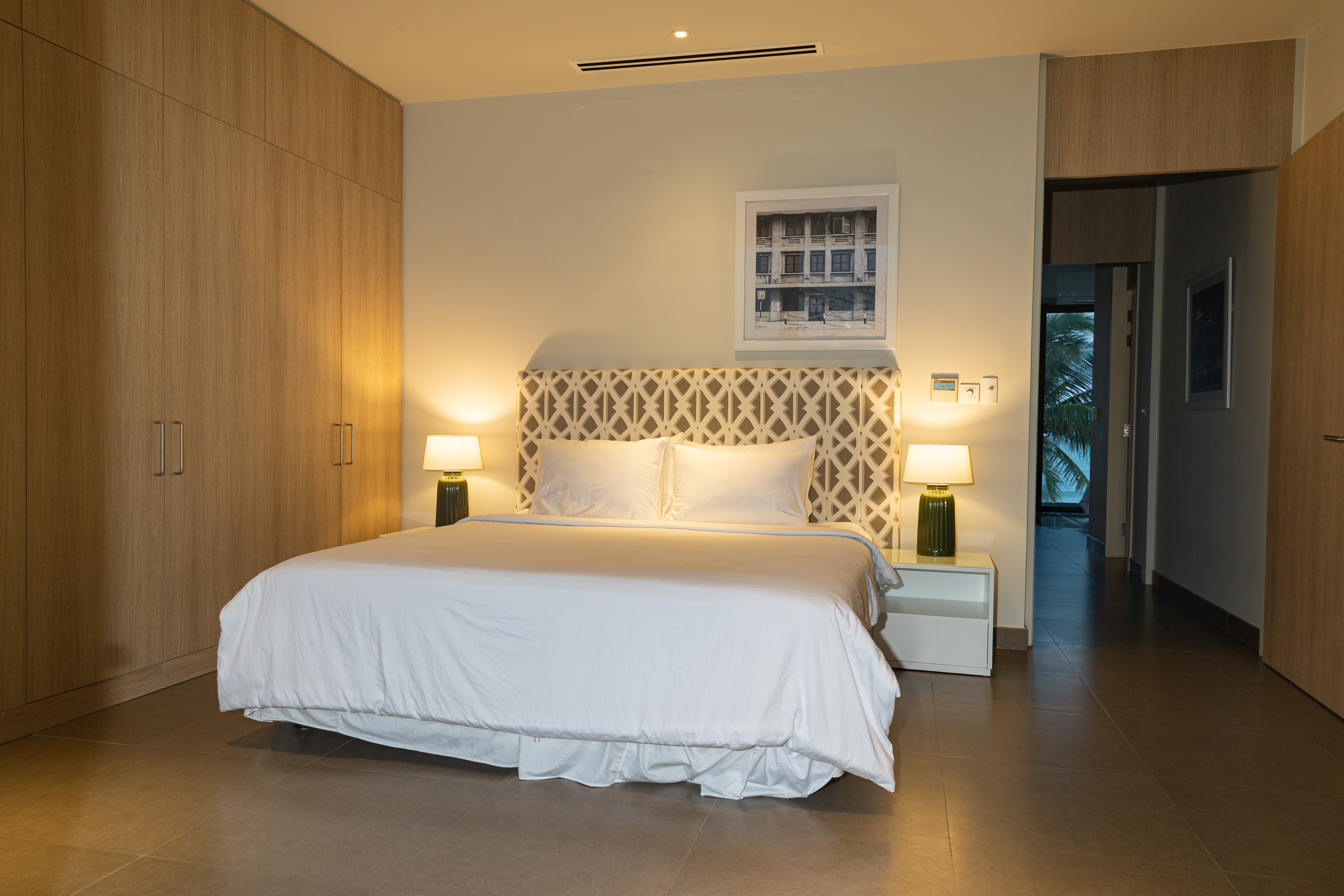 System.Collections.Generic.List`1[BluePillow.Application.SearchEngine.Dto.PhotoDto]?.ElementAt(3)?.Caption