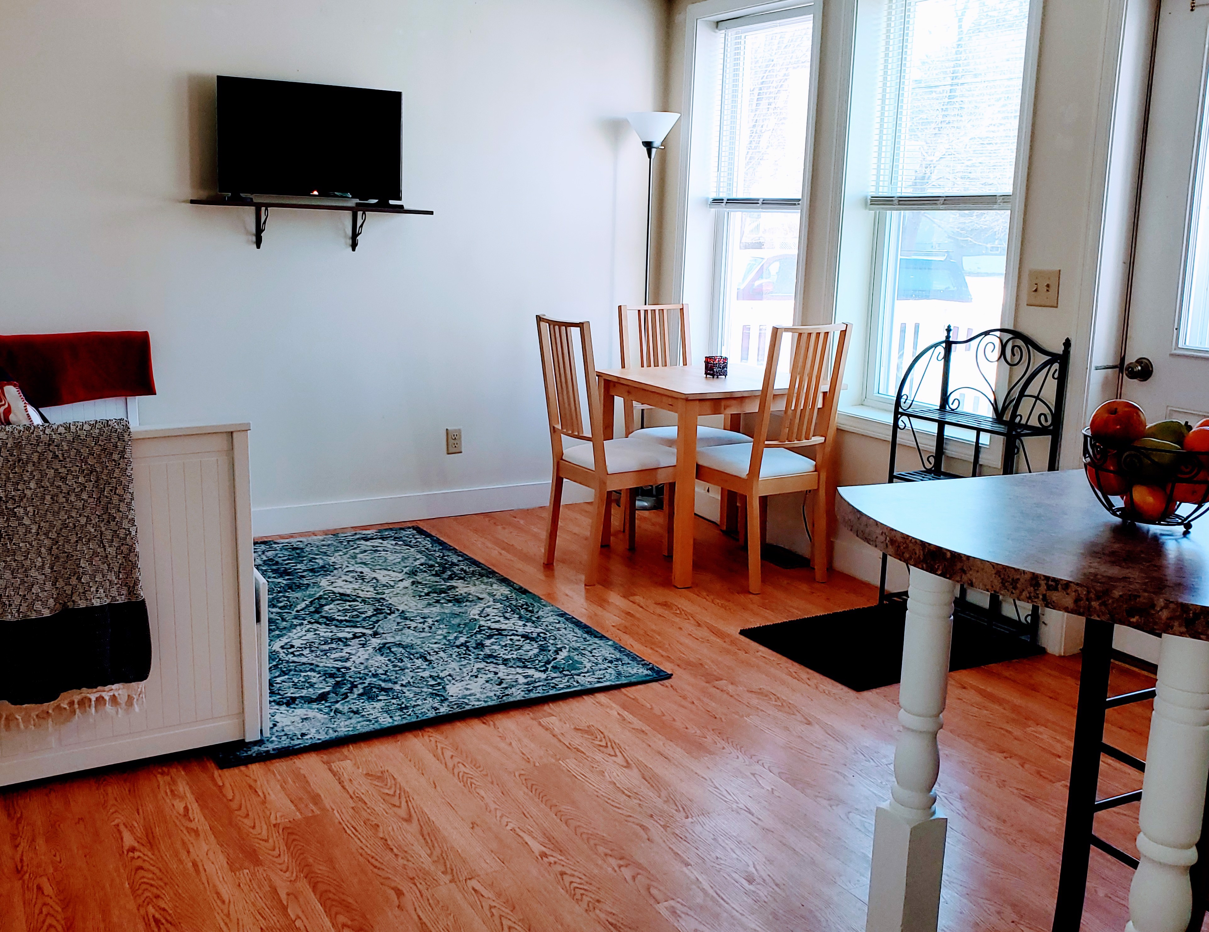 System.Collections.Generic.List`1[BluePillow.Application.SearchEngine.Dto.PhotoDto]?.ElementAt(3)?.Caption