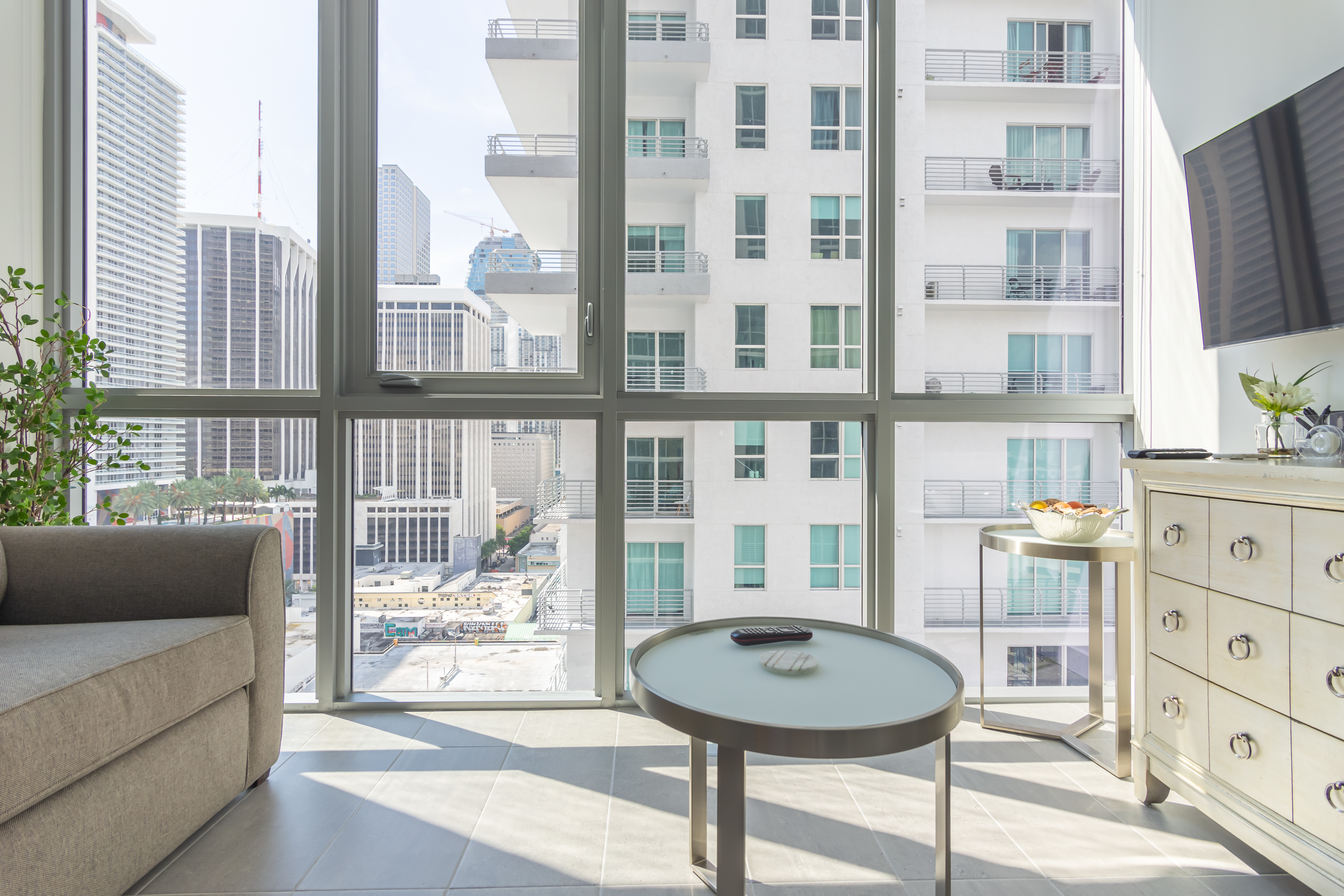 Amazing Condo in Downtown Miami/Brickell w/PARKING
Internal name: 1801 Yotel