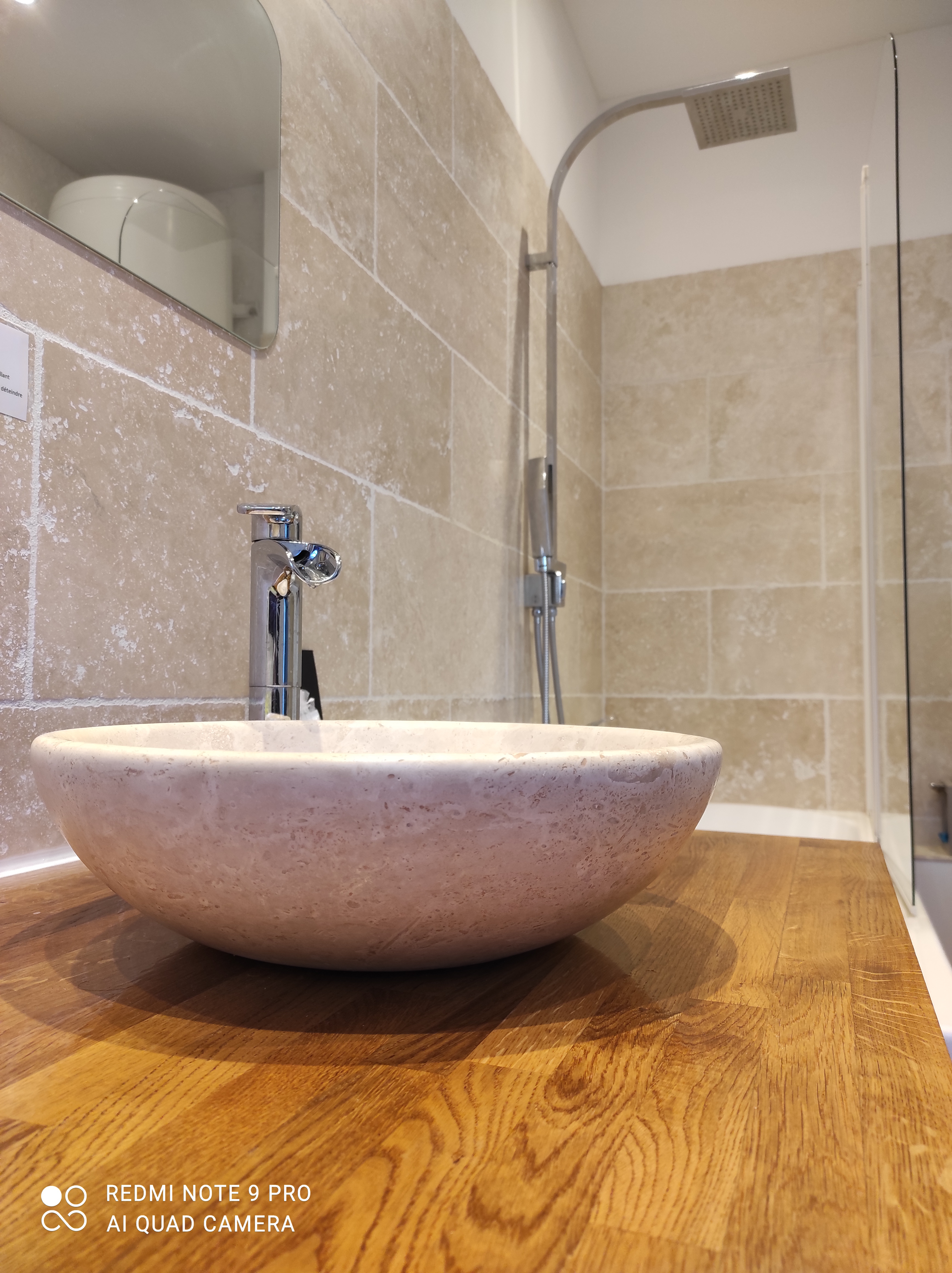 System.Collections.Generic.List`1[BluePillow.Application.SearchEngine.Dto.PhotoDto]?.ElementAt(0)?.Caption