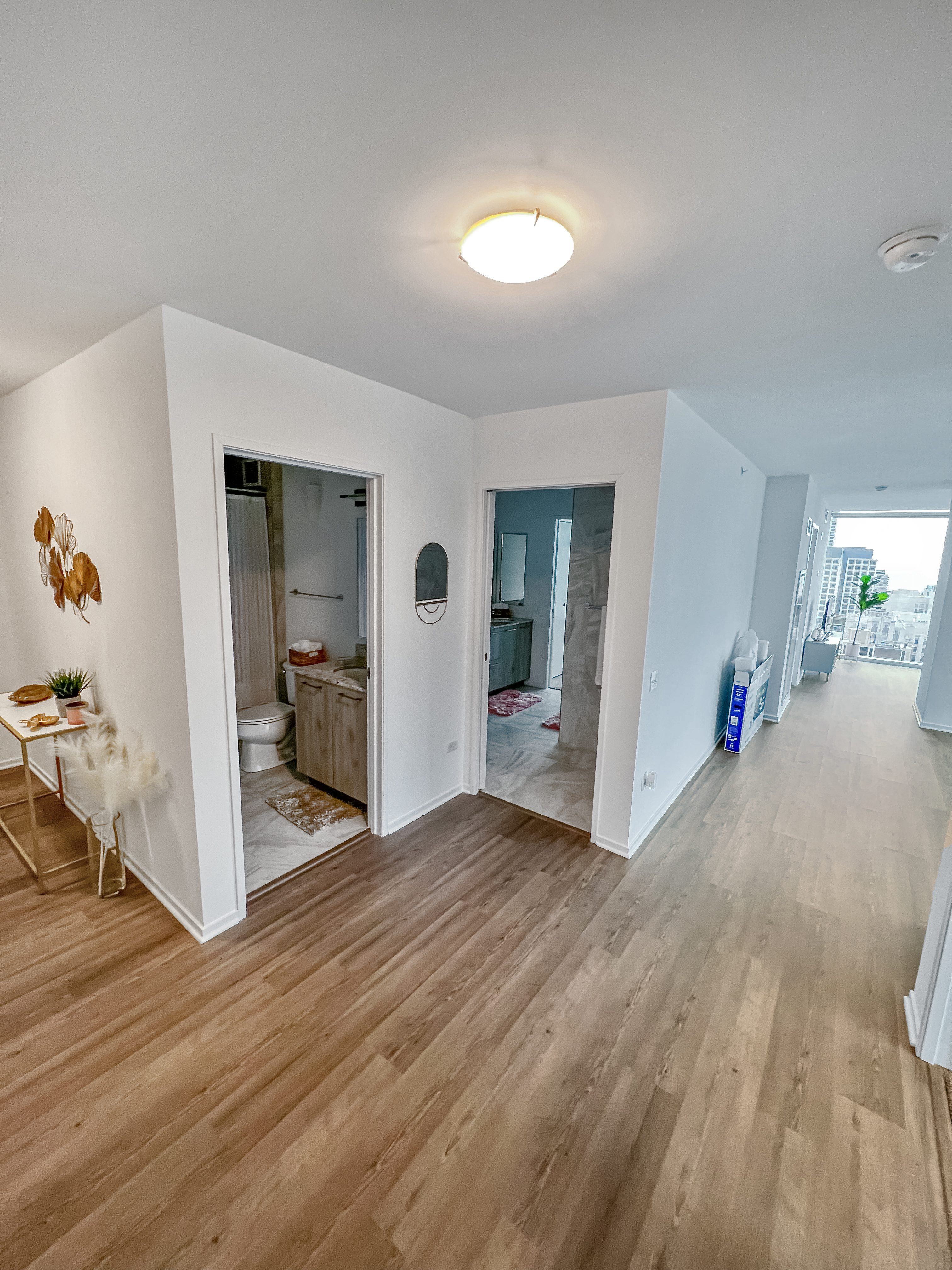 System.Collections.Generic.List`1[BluePillow.Application.SearchEngine.Dto.PhotoDto]?.ElementAt(2)?.Caption