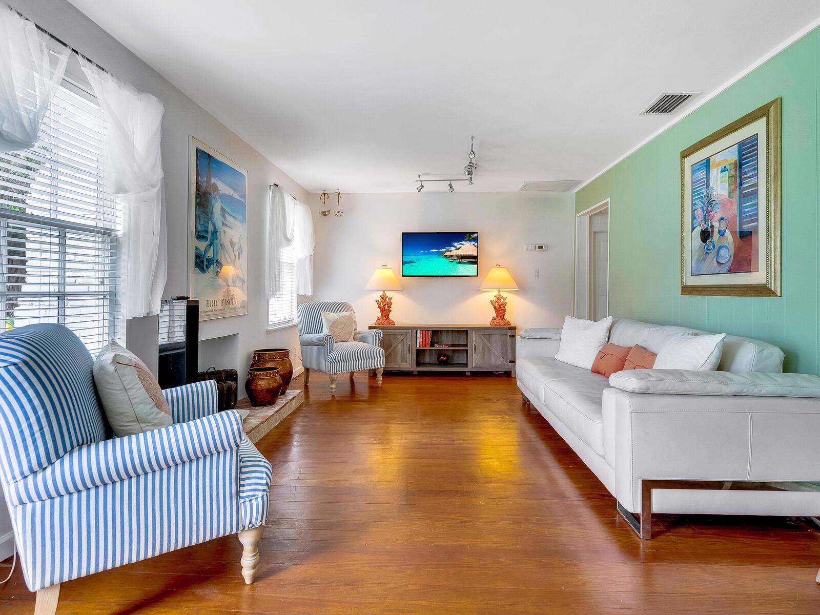 System.Collections.Generic.List`1[BluePillow.Application.SearchEngine.Dto.PhotoDto]?.ElementAt(1)?.Caption