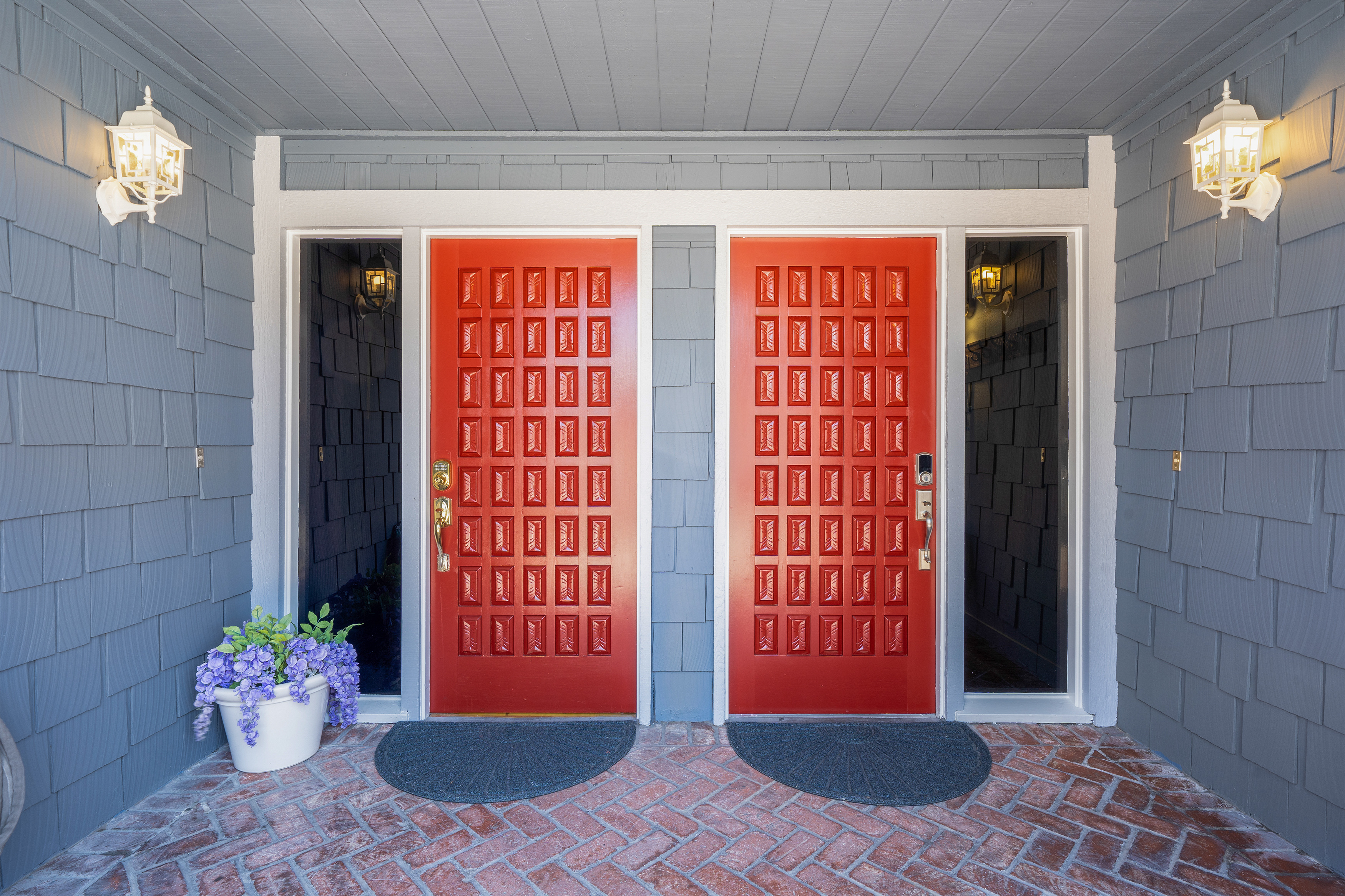 System.Collections.Generic.List`1[BluePillow.Application.SearchEngine.Dto.PhotoDto]?.ElementAt(1)?.Caption