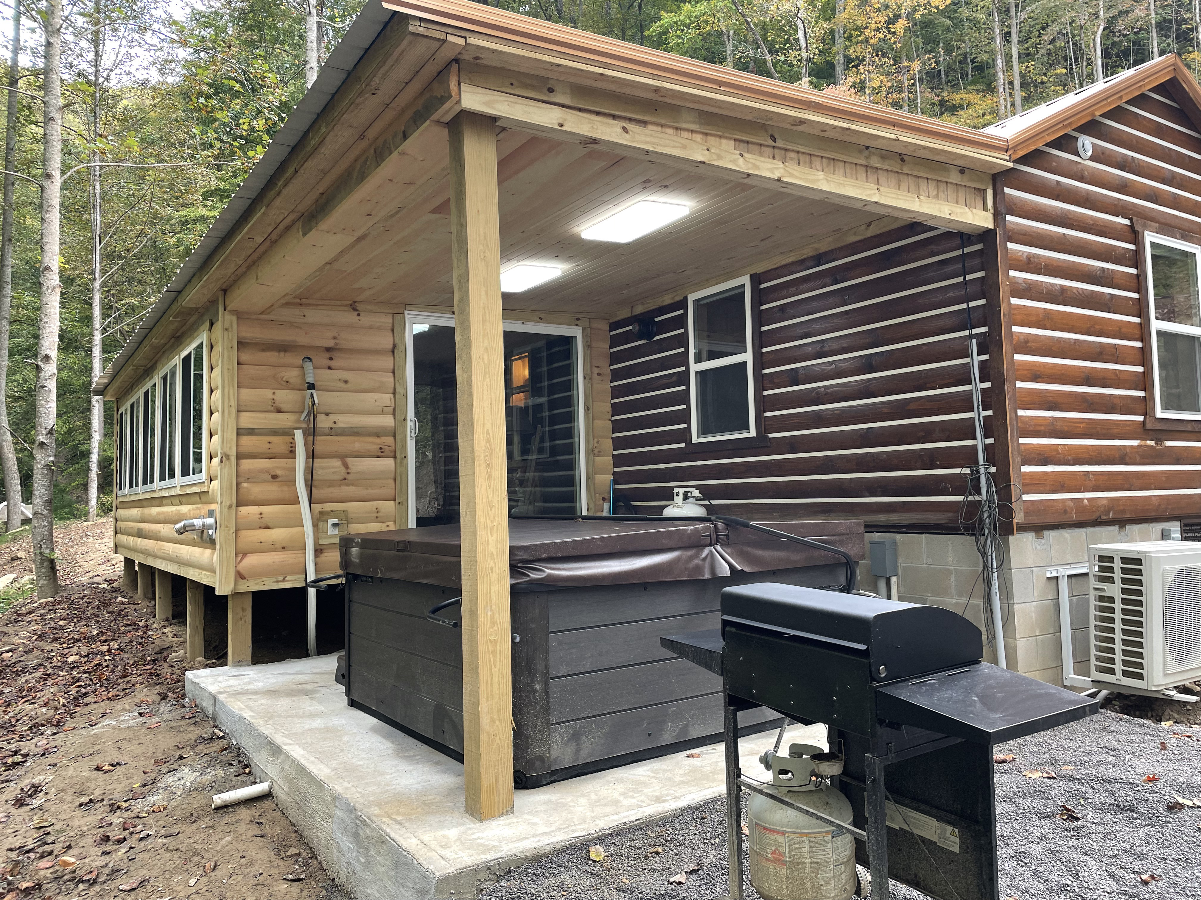 System.Collections.Generic.List`1[BluePillow.Application.SearchEngine.Dto.PhotoDto]?.ElementAt(1)?.Caption