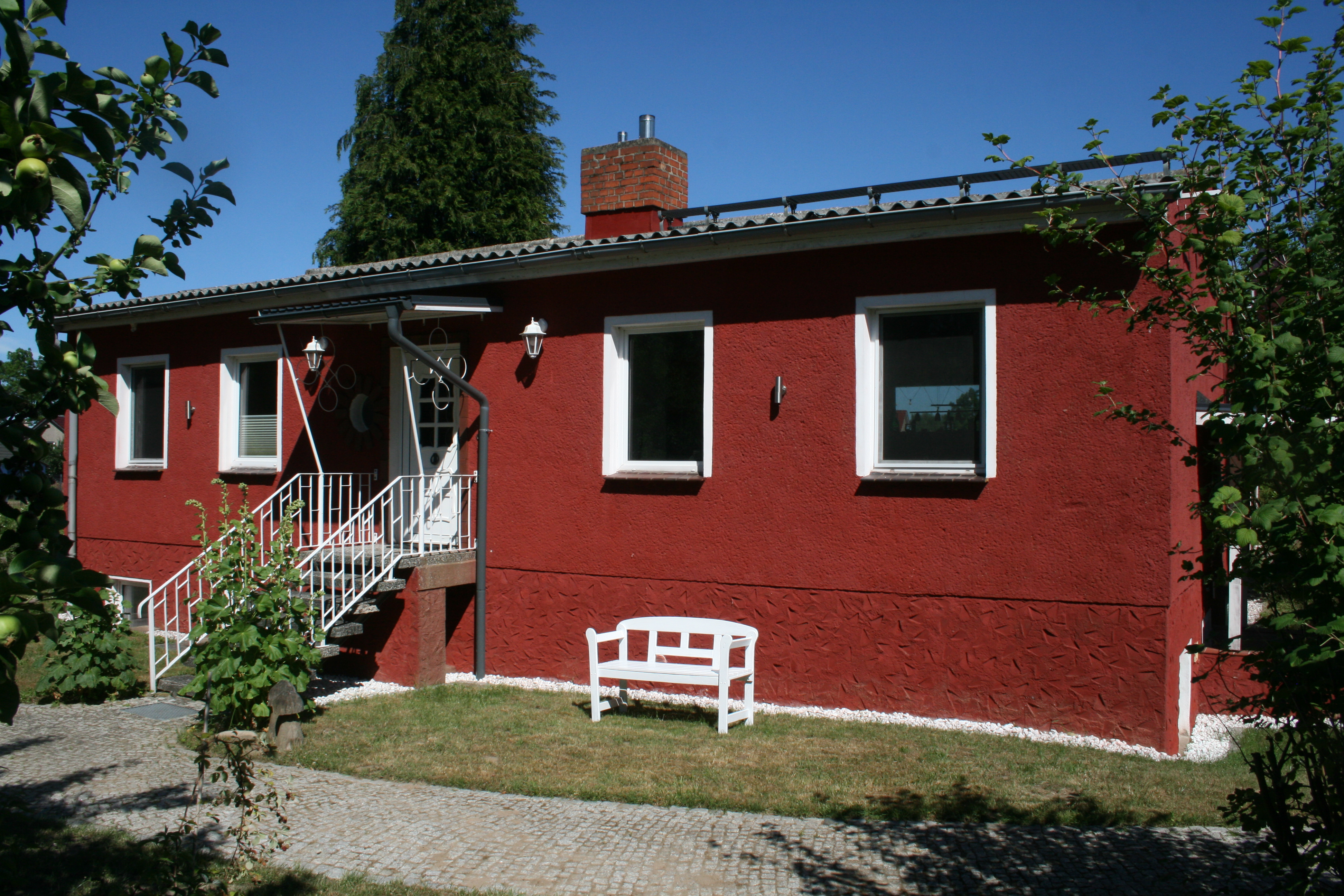 System.Collections.Generic.List`1[BluePillow.Application.SearchEngine.Dto.PhotoDto]?.ElementAt(0)?.Caption