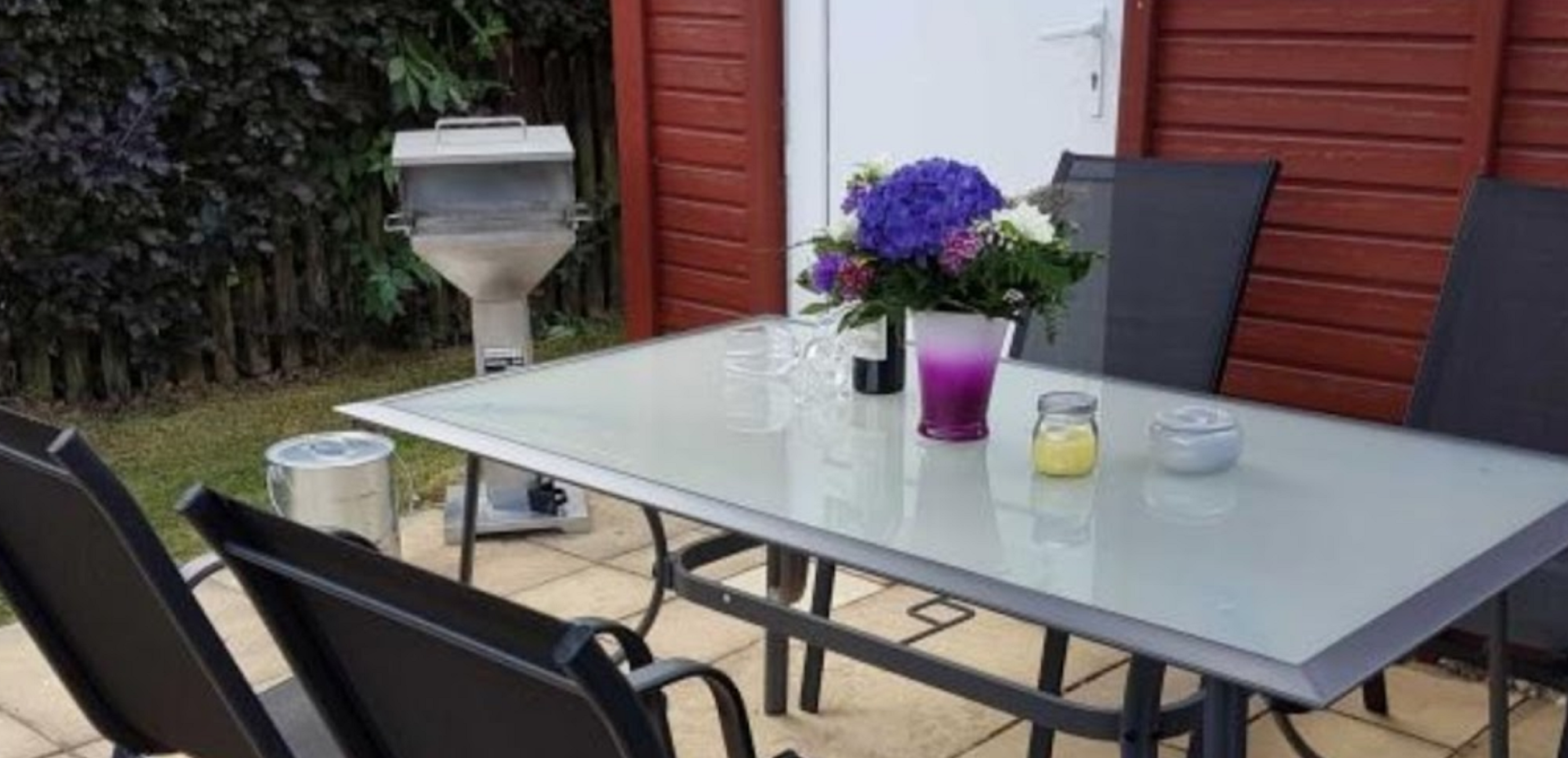 System.Collections.Generic.List`1[BluePillow.Application.SearchEngine.Dto.PhotoDto]?.ElementAt(0)?.Caption