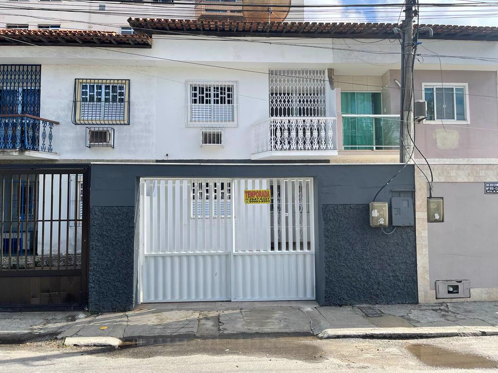 System.Collections.Generic.List`1[BluePillow.Application.SearchEngine.Dto.PhotoDto]?.ElementAt(1)?.Caption