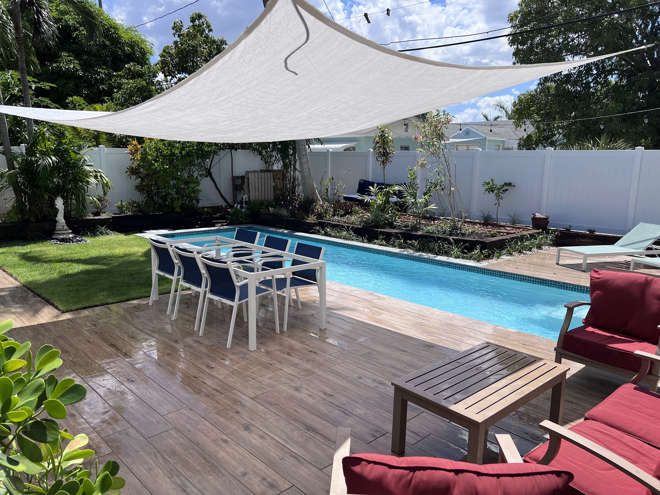 System.Collections.Generic.List`1[BluePillow.Application.SearchEngine.Dto.PhotoDto]?.ElementAt(0)?.Caption