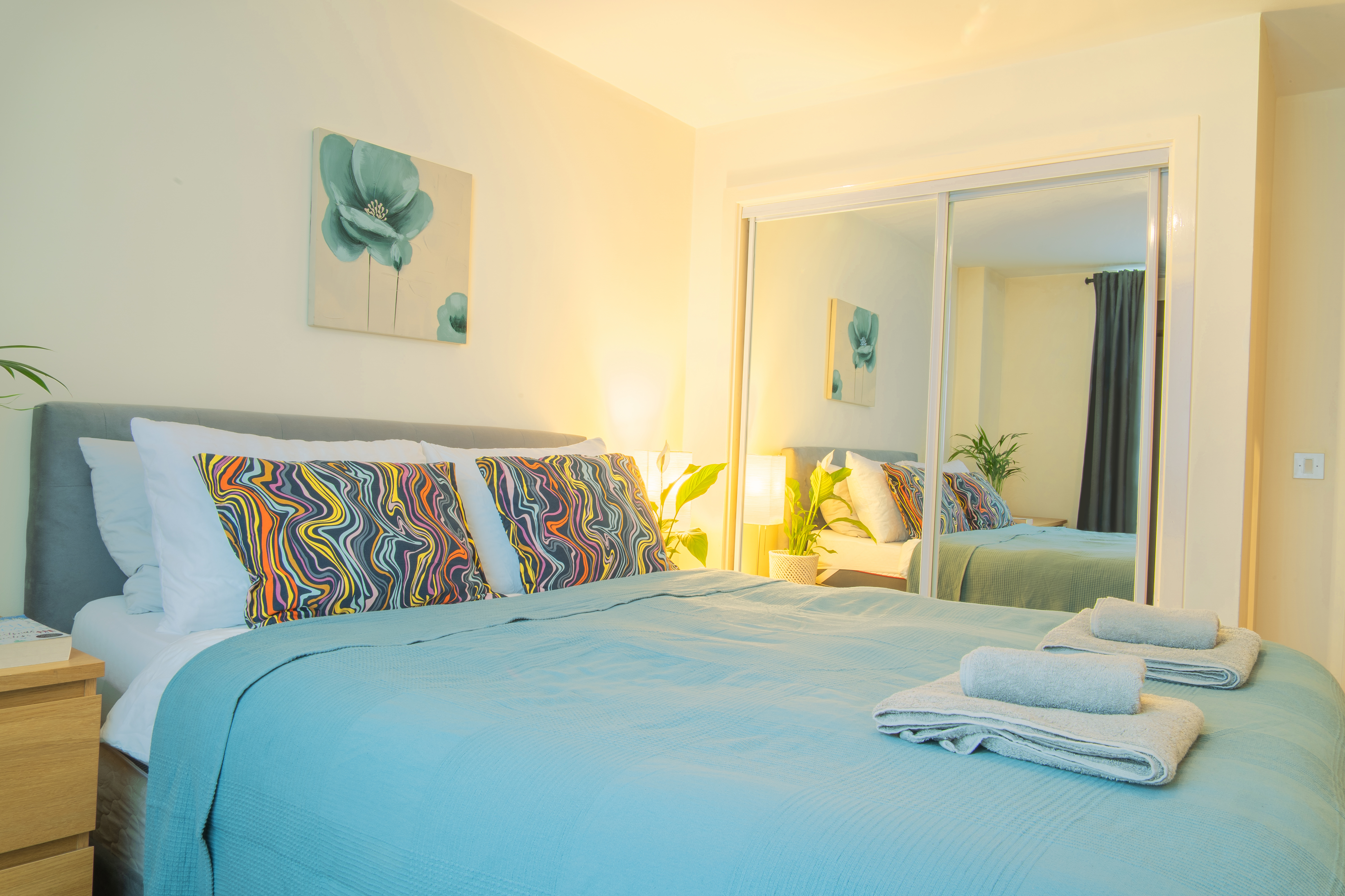 System.Collections.Generic.List`1[BluePillow.Application.SearchEngine.Dto.PhotoDto]?.ElementAt(3)?.Caption