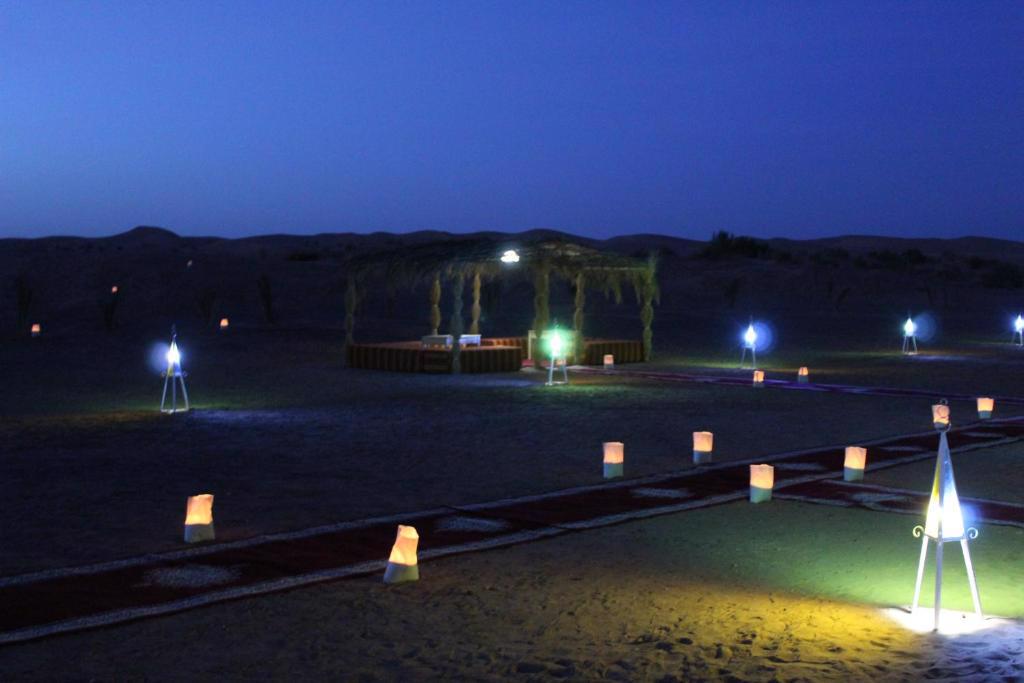 System.Collections.Generic.List`1[BluePillow.Application.SearchEngine.Dto.PhotoDto]?.ElementAt(3)?.Caption