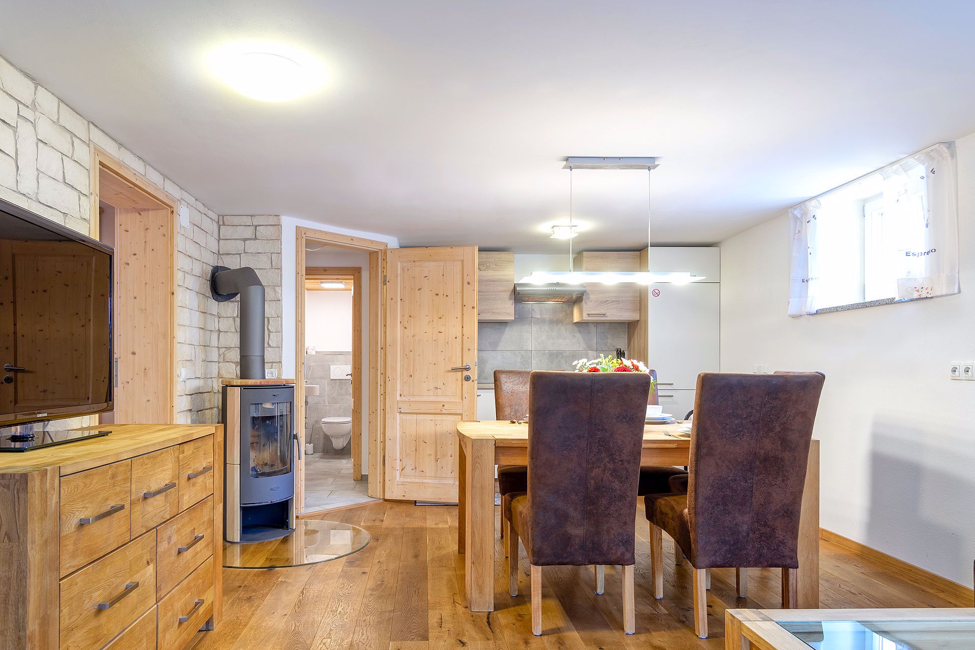 Apartment valley station