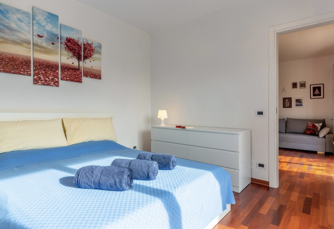 System.Collections.Generic.List`1[BluePillow.Application.SearchEngine.Dto.PhotoDto]?.ElementAt(3)?.Caption