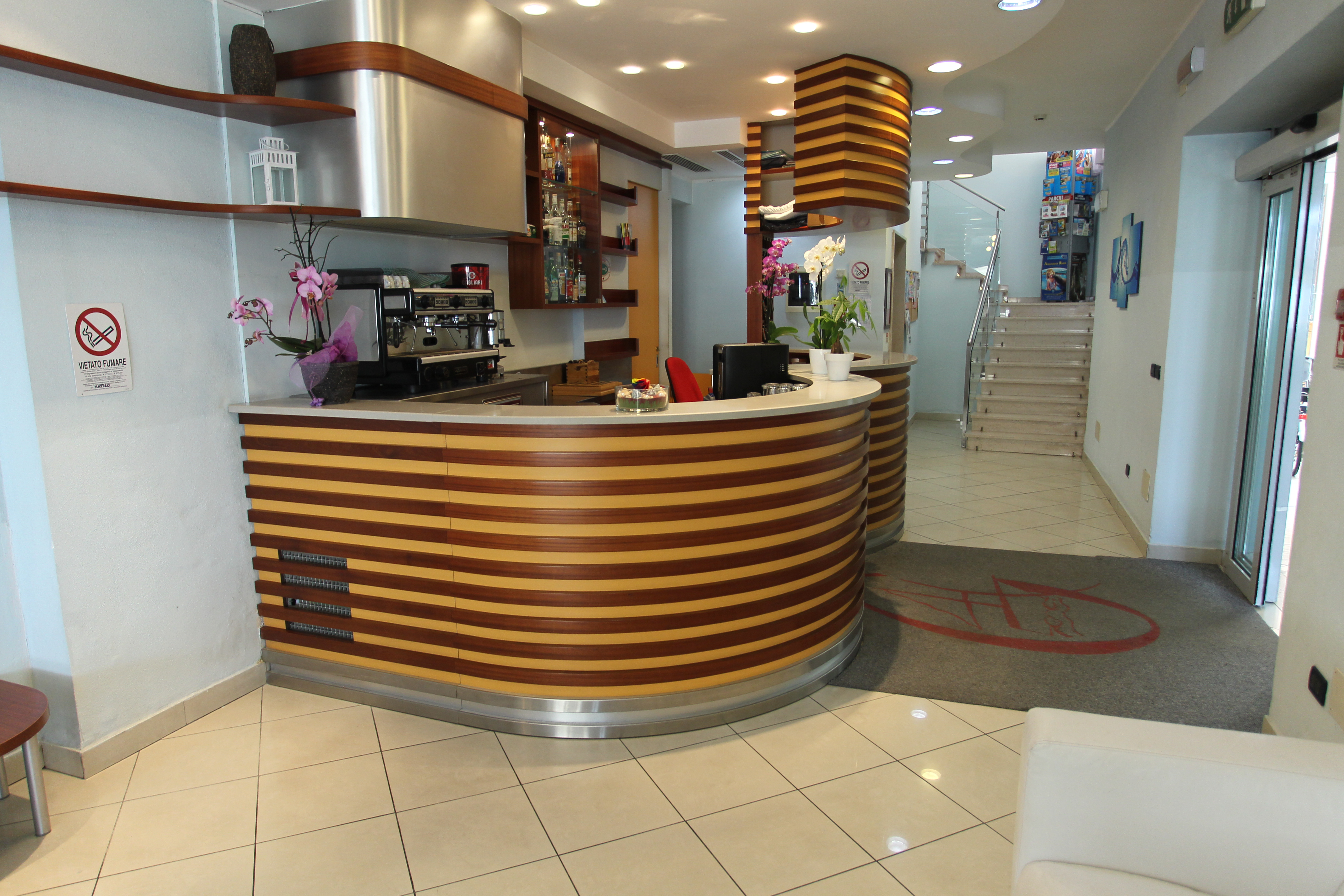 System.Collections.Generic.List`1[BluePillow.Application.SearchEngine.Dto.PhotoDto]?.ElementAt(0)?.Caption