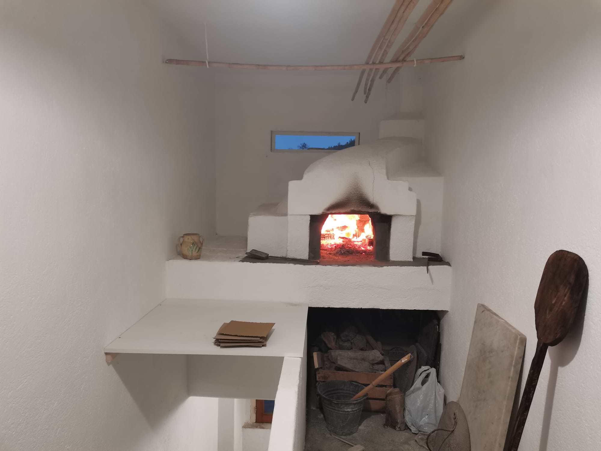 System.Collections.Generic.List`1[BluePillow.Application.SearchEngine.Dto.PhotoDto]?.ElementAt(1)?.Caption