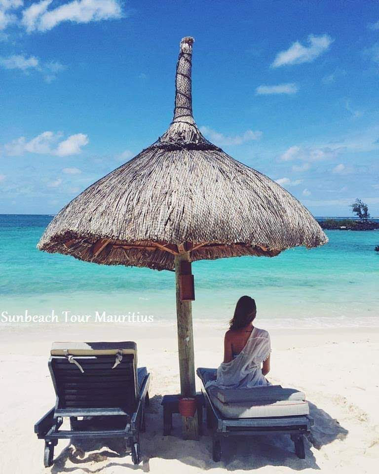 System.Collections.Generic.List`1[BluePillow.Application.SearchEngine.Dto.PhotoDto]?.ElementAt(2)?.Caption