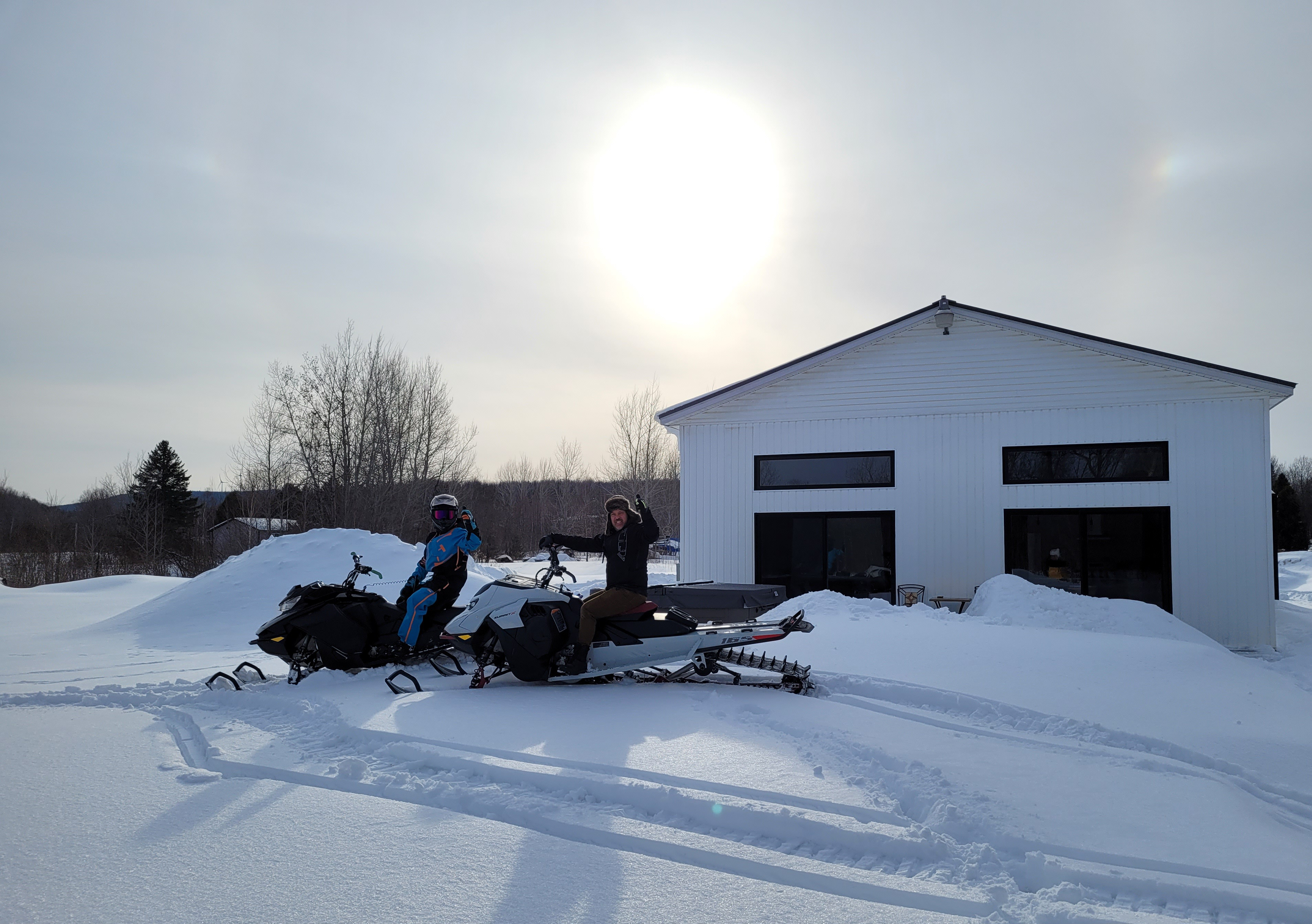 System.Collections.Generic.List`1[BluePillow.Application.SearchEngine.Dto.PhotoDto]?.ElementAt(1)?.Caption