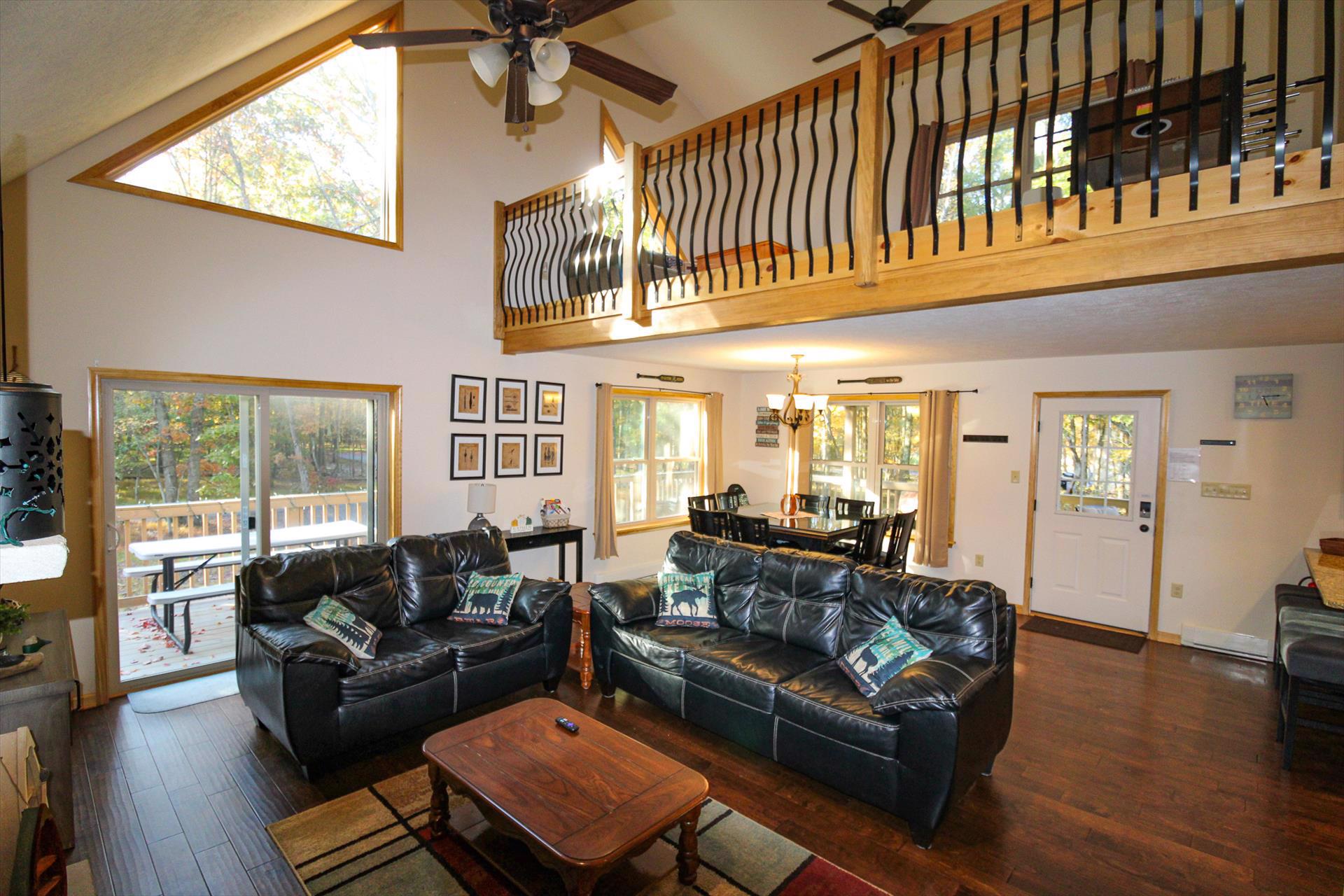 System.Collections.Generic.List`1[BluePillow.Application.SearchEngine.Dto.PhotoDto]?.ElementAt(0)?.Caption