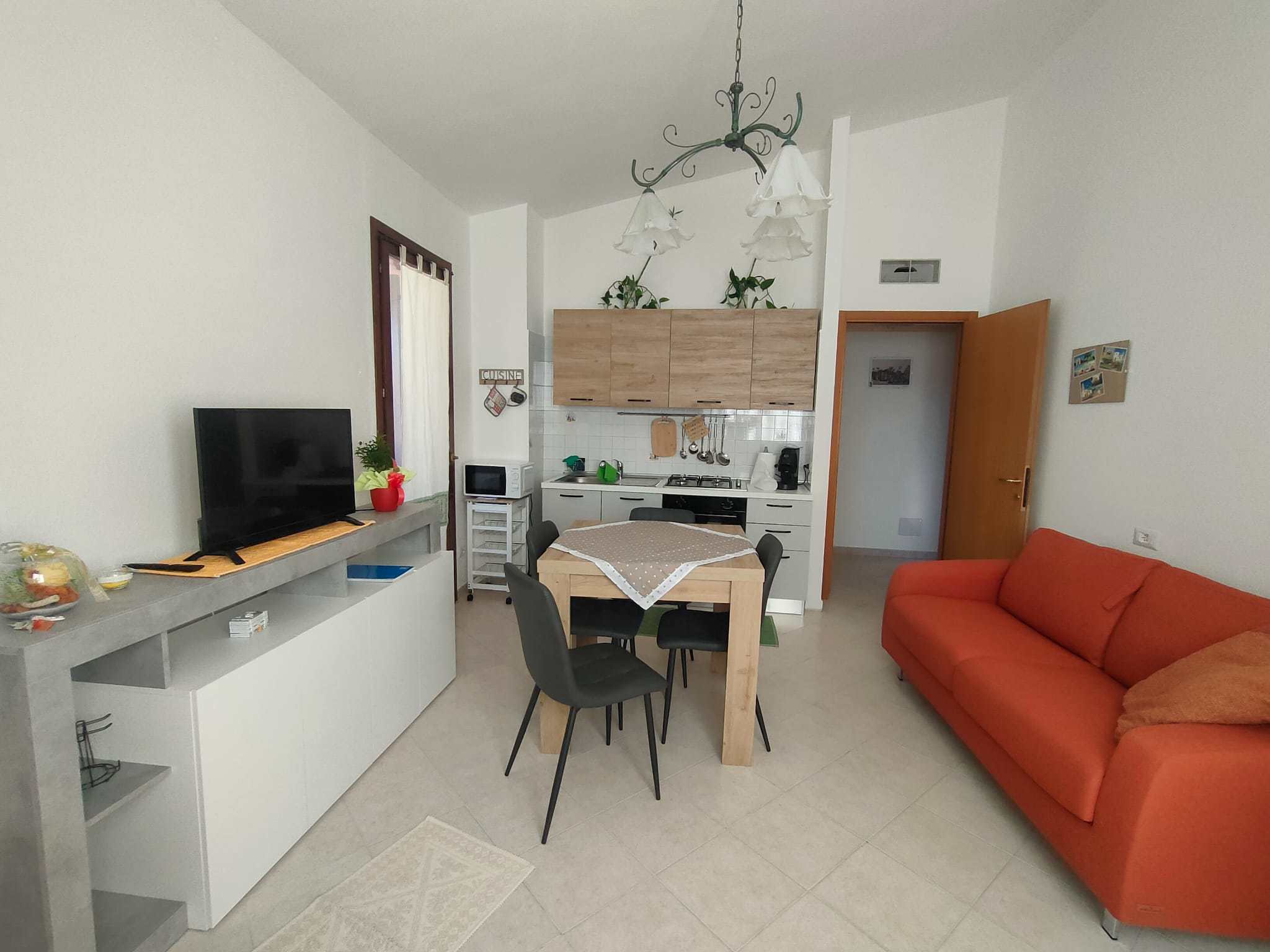 System.Collections.Generic.List`1[BluePillow.Application.SearchEngine.Dto.PhotoDto]?.ElementAt(0)?.Caption