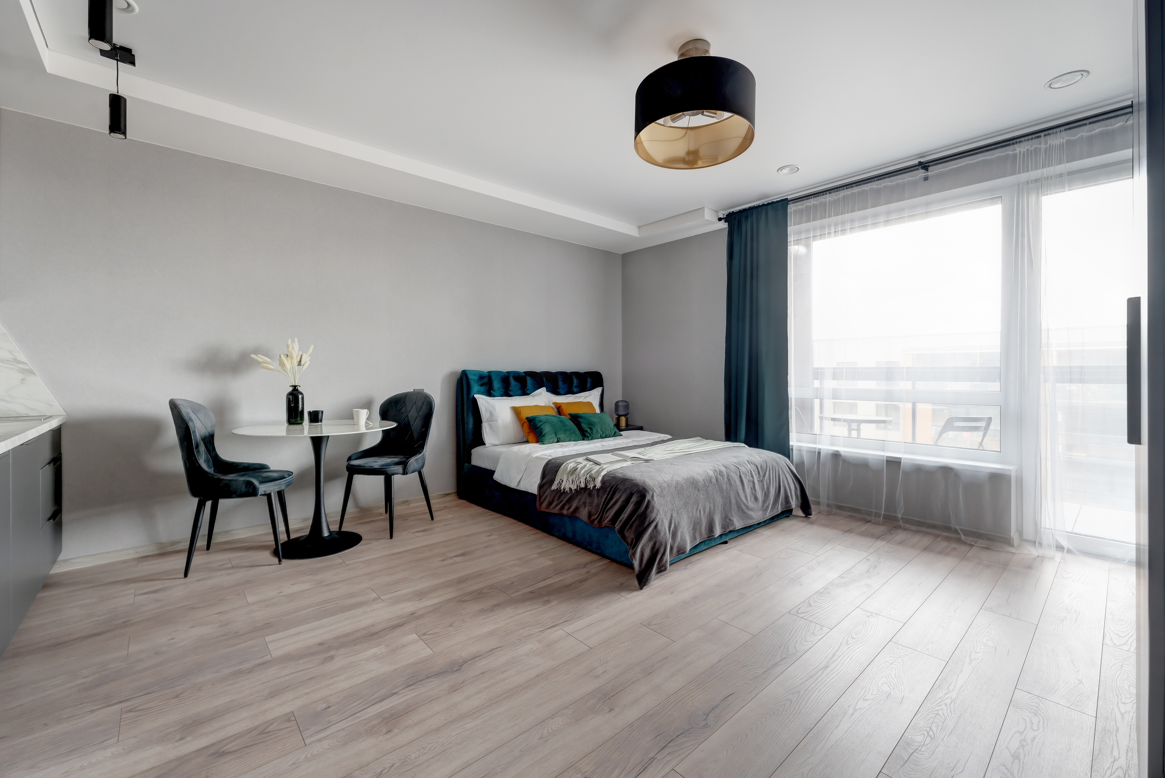 System.Collections.Generic.List`1[BluePillow.Application.SearchEngine.Dto.PhotoDto]?.ElementAt(3)?.Caption