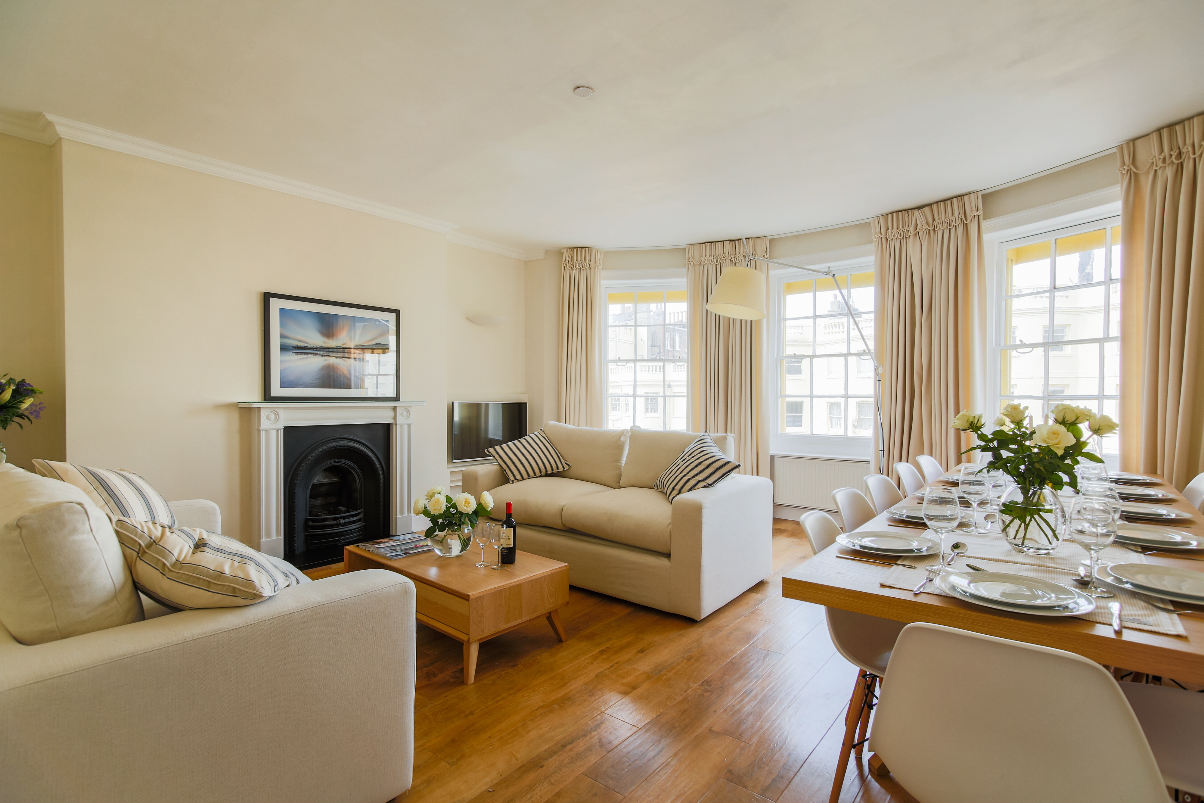 System.Collections.Generic.List`1[BluePillow.Application.SearchEngine.Dto.PhotoDto]?.ElementAt(0)?.Caption