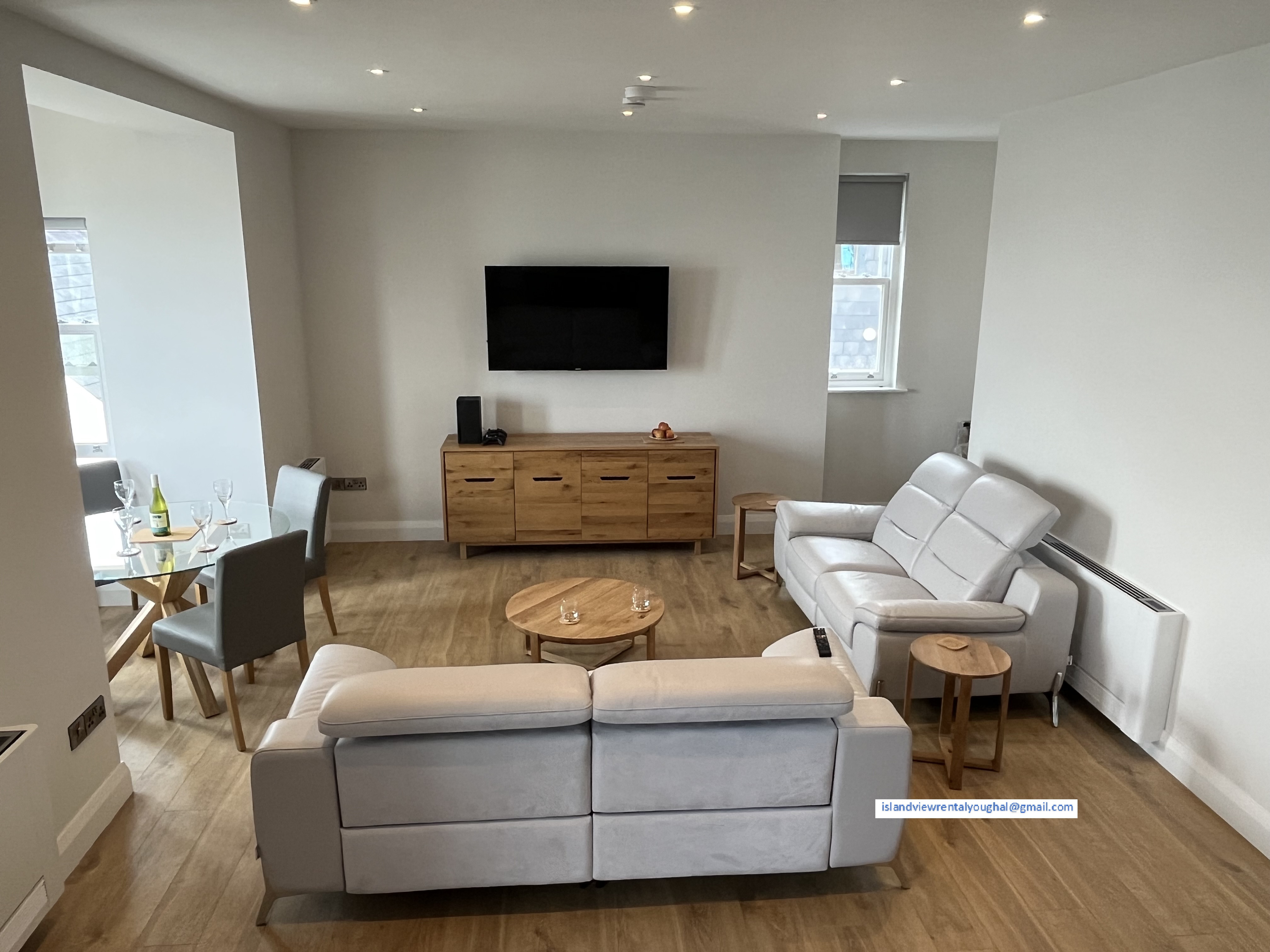 System.Collections.Generic.List`1[BluePillow.Application.SearchEngine.Dto.PhotoDto]?.ElementAt(3)?.Caption