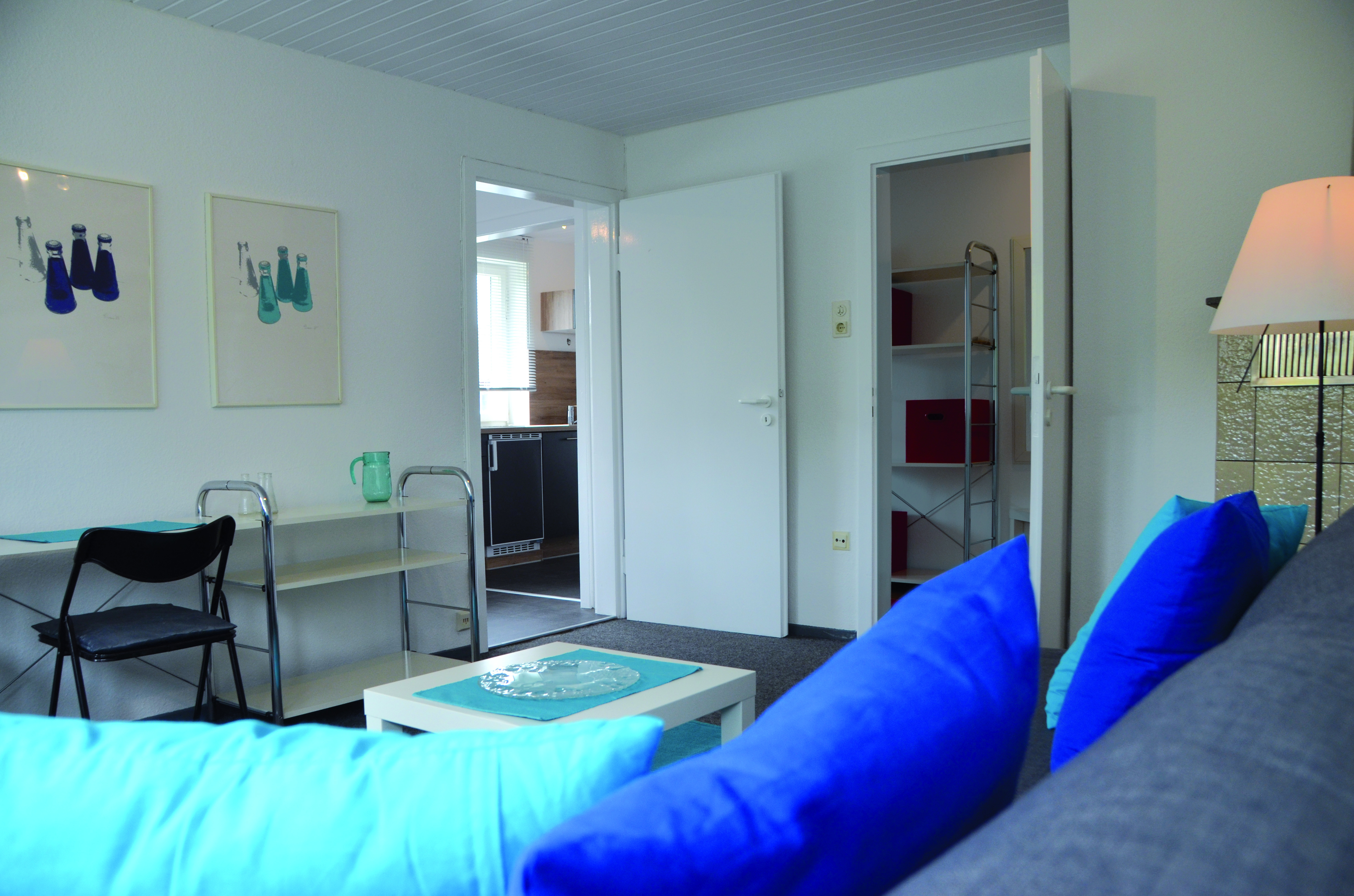 System.Collections.Generic.List`1[BluePillow.Application.SearchEngine.Dto.PhotoDto]?.ElementAt(2)?.Caption