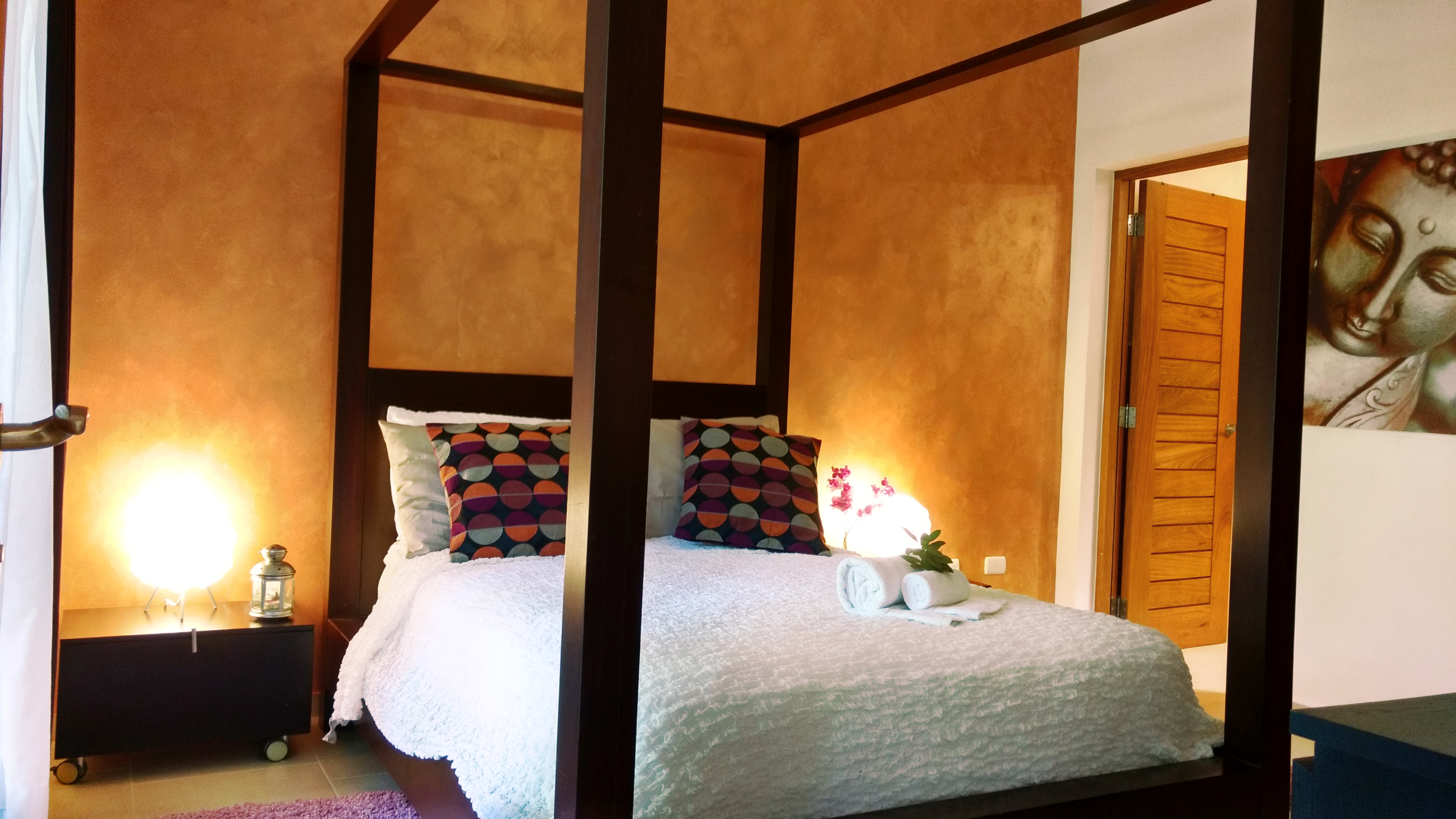 System.Collections.Generic.List`1[BluePillow.Application.SearchEngine.Dto.PhotoDto]?.ElementAt(0)?.Caption